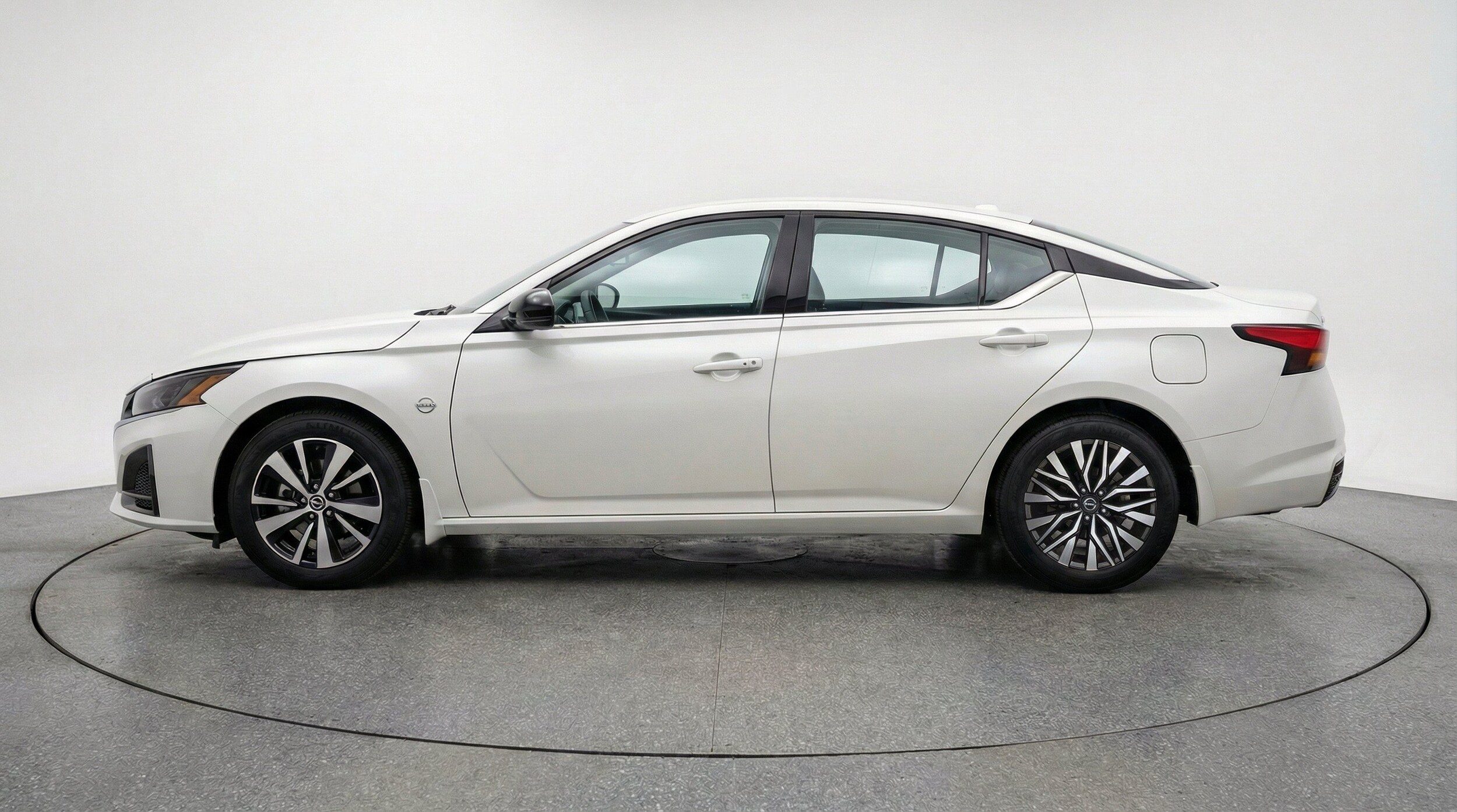 Thumbnail: 2026 Nissan Altima - 5