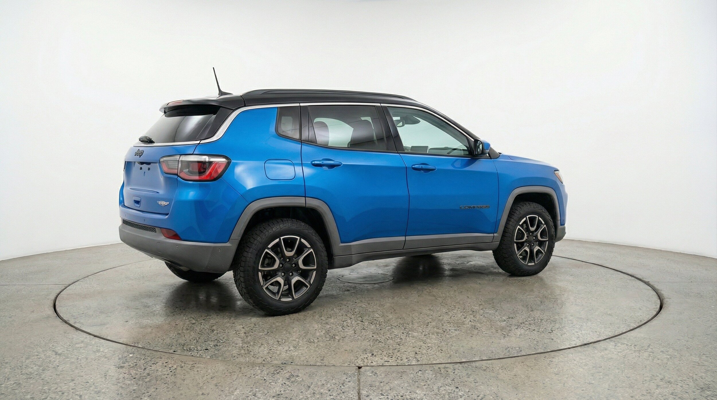 Thumbnail: 2025 Jeep Compass - 9