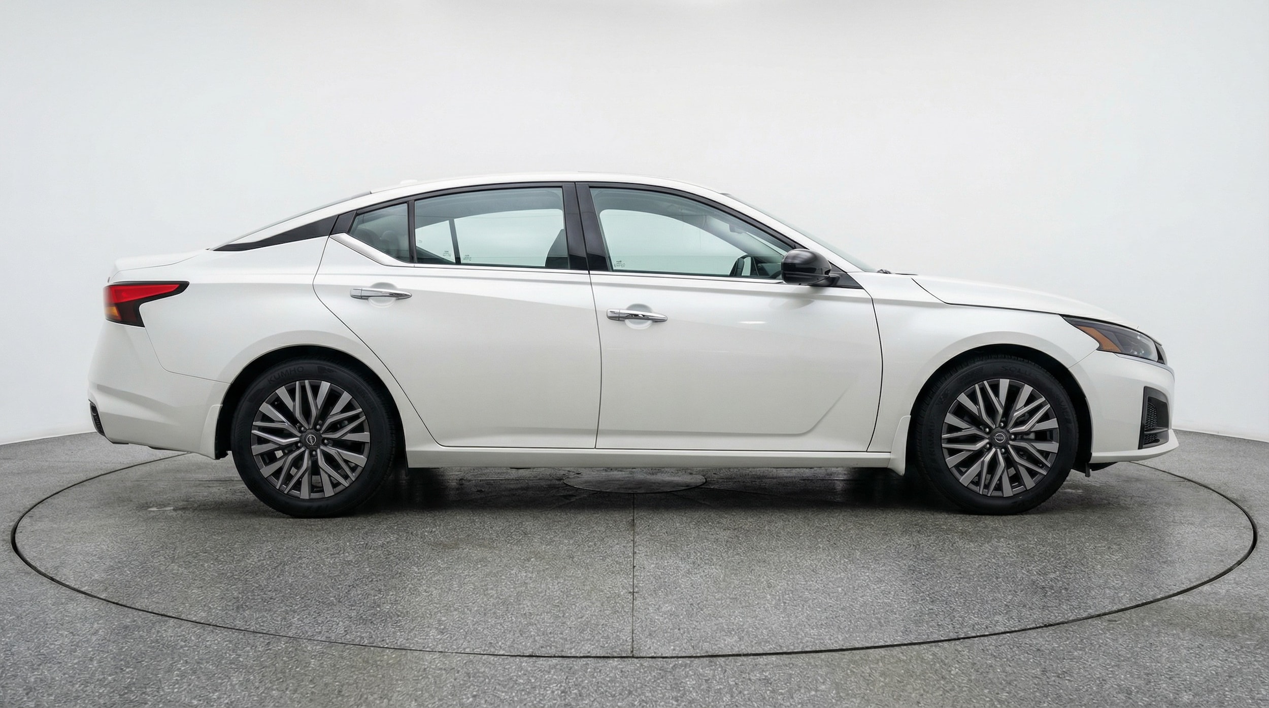 Thumbnail: 2025 Nissan Altima - 8