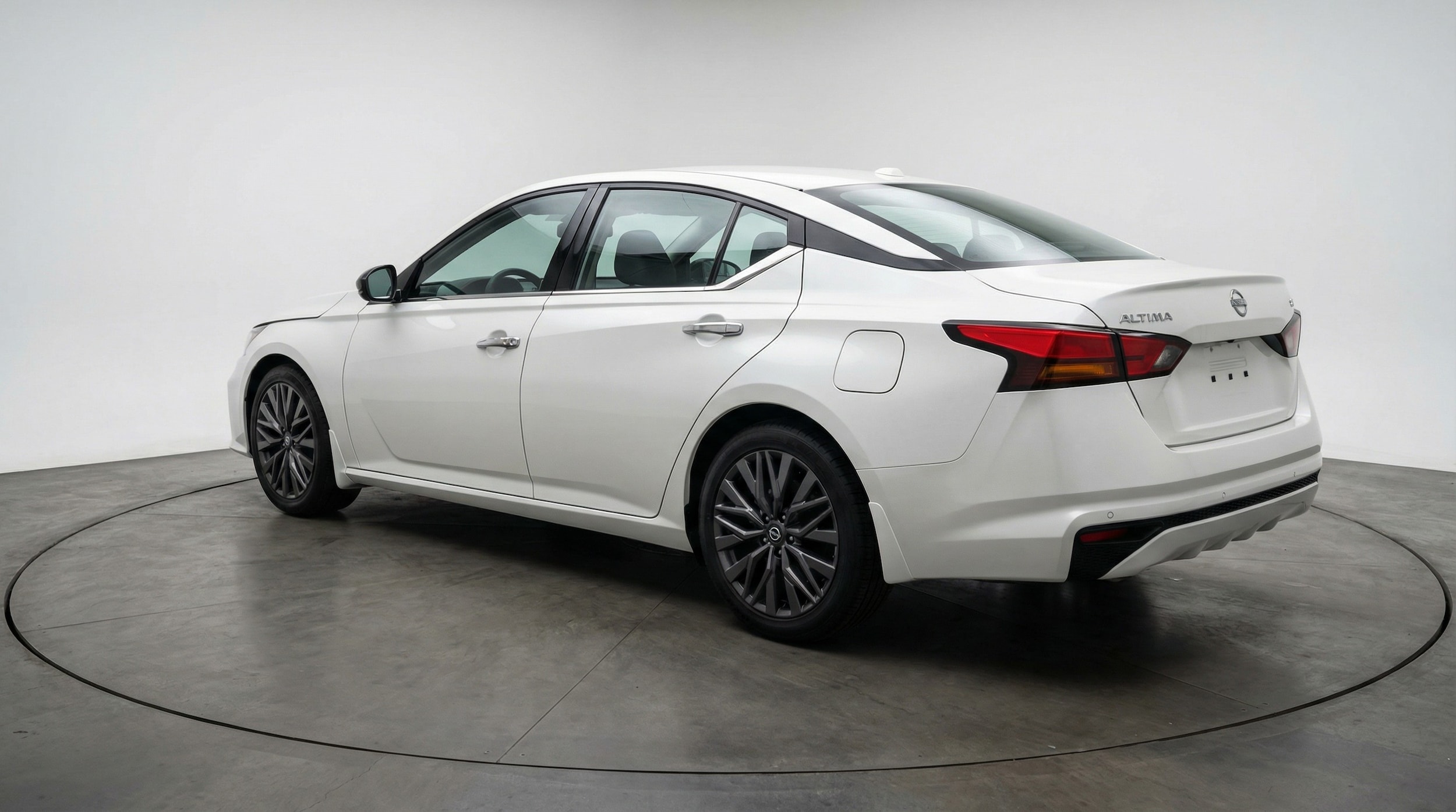 Thumbnail: 2025 Nissan Altima - 5