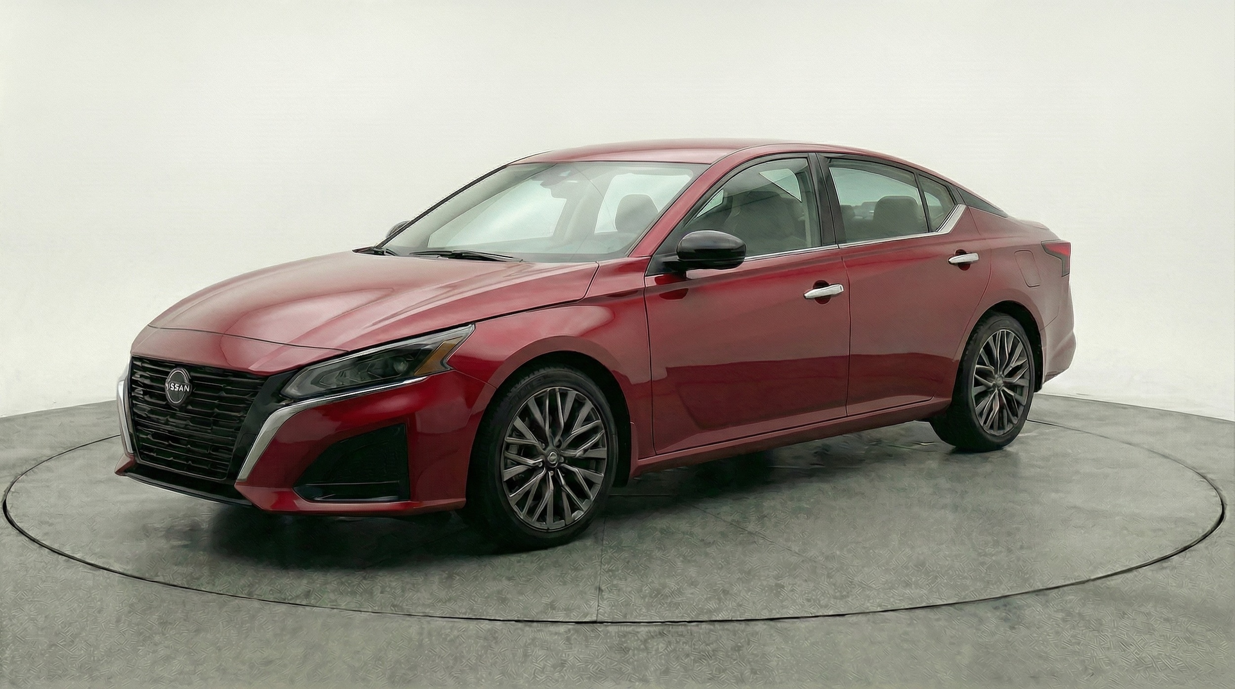 Thumbnail: 2025 Nissan Altima - 3