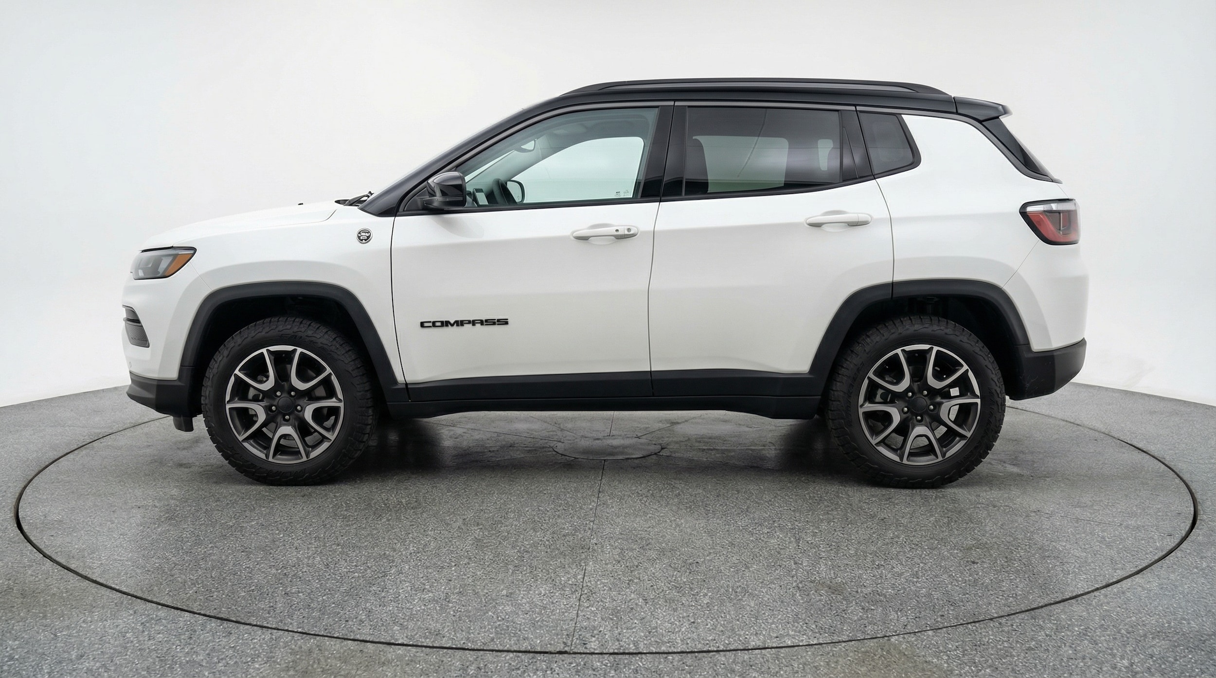 Thumbnail: 2025 Jeep Compass - 4
