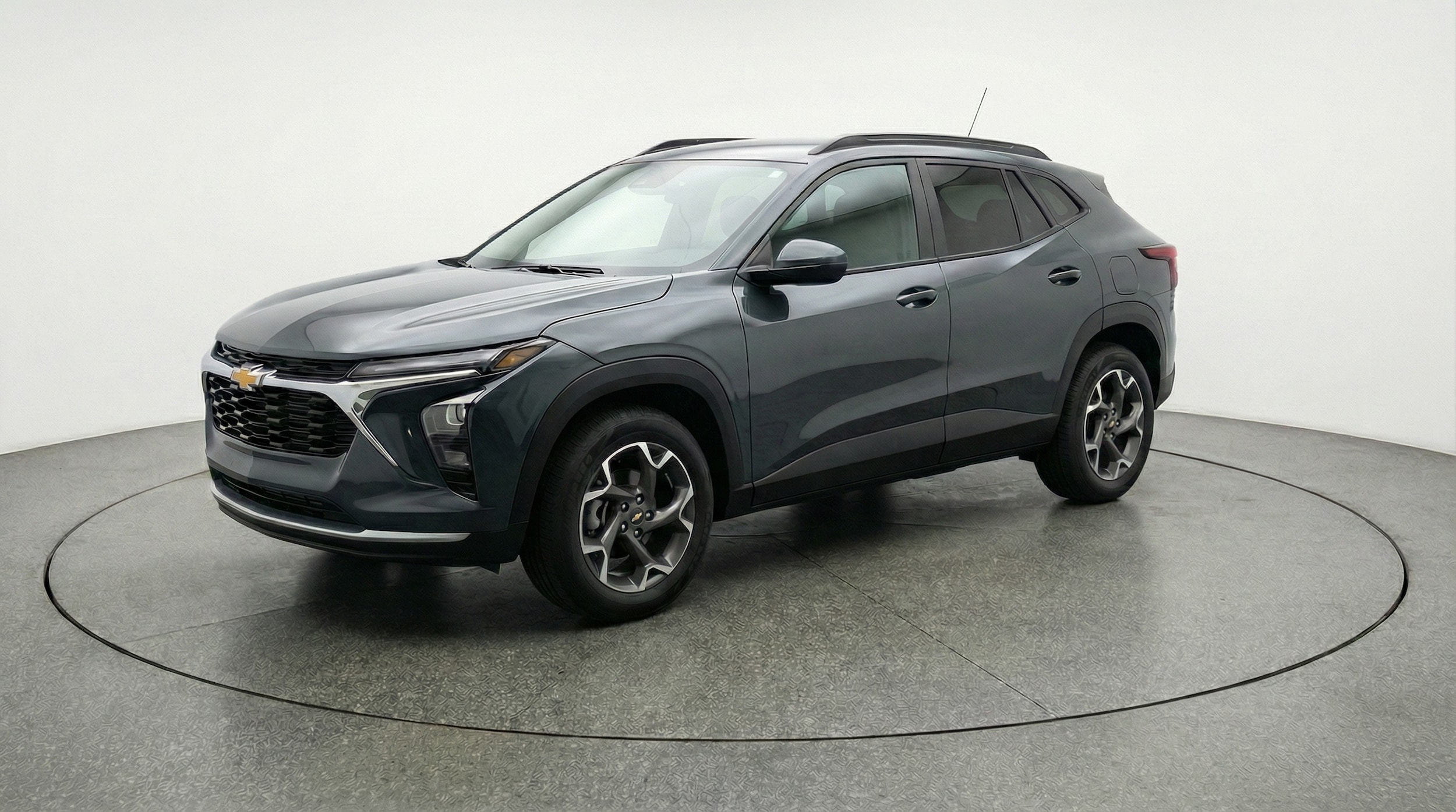 Thumbnail: 2025 Chevrolet Trax - 3