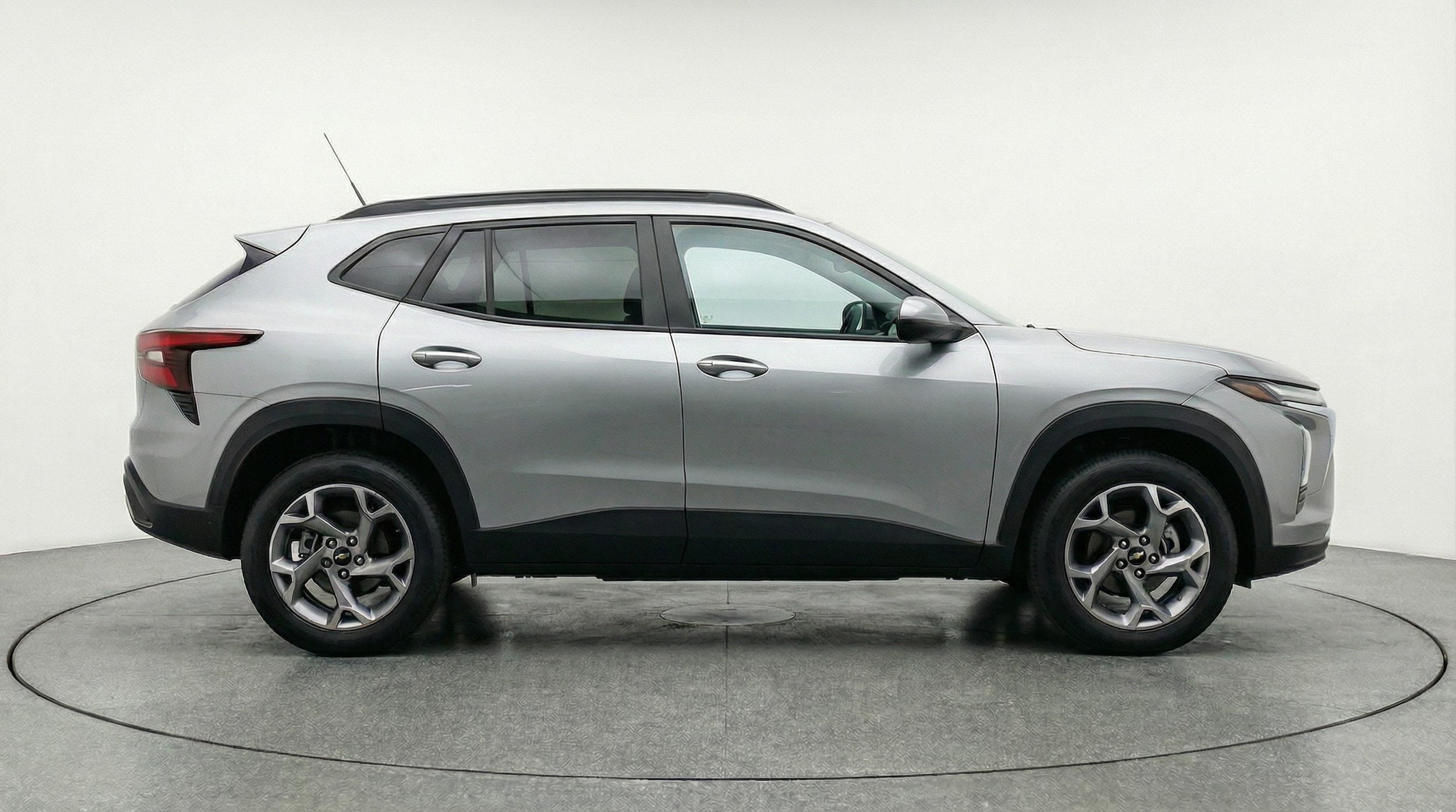 Thumbnail: 2025 Chevrolet Trax - 8