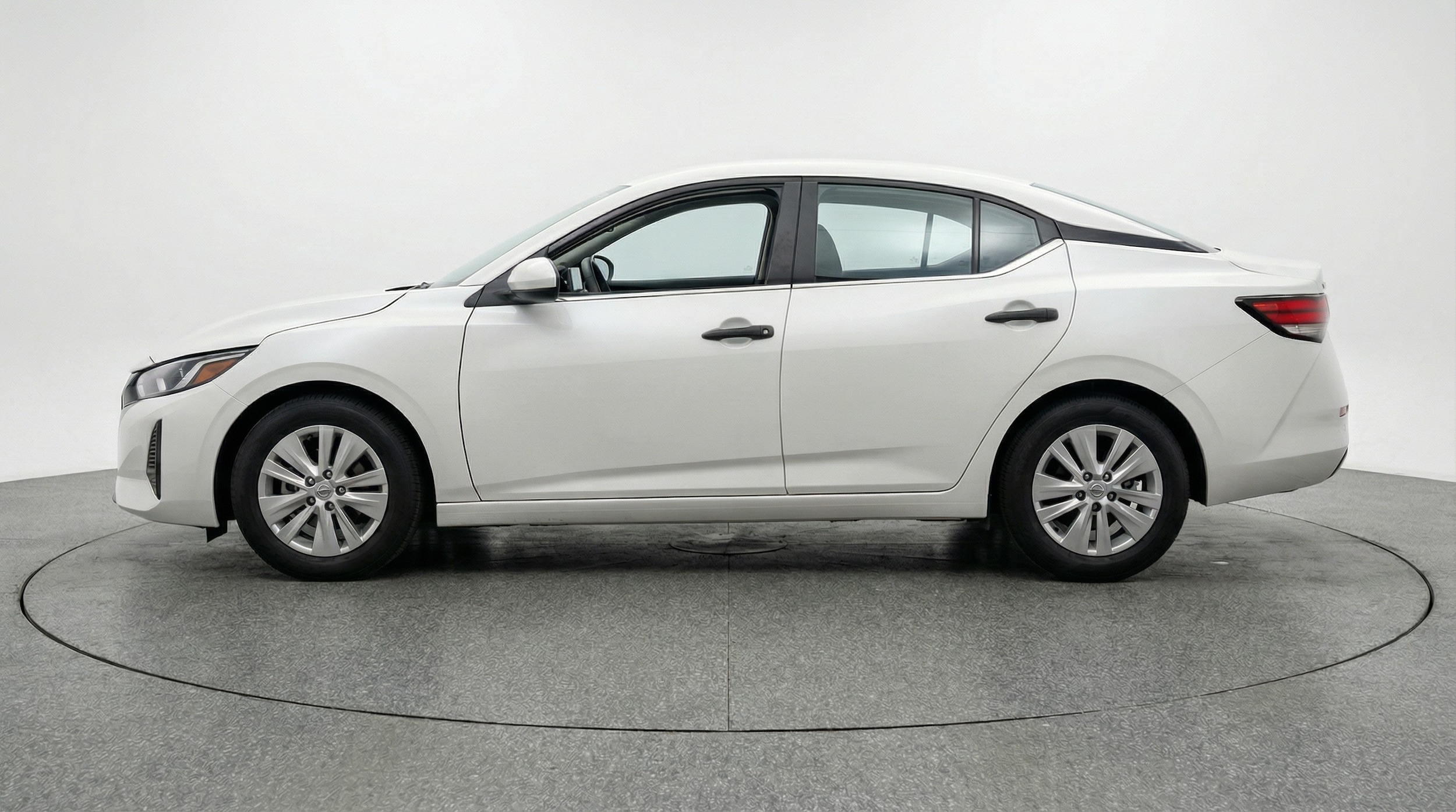 Thumbnail: 2025 Nissan Sentra - 4