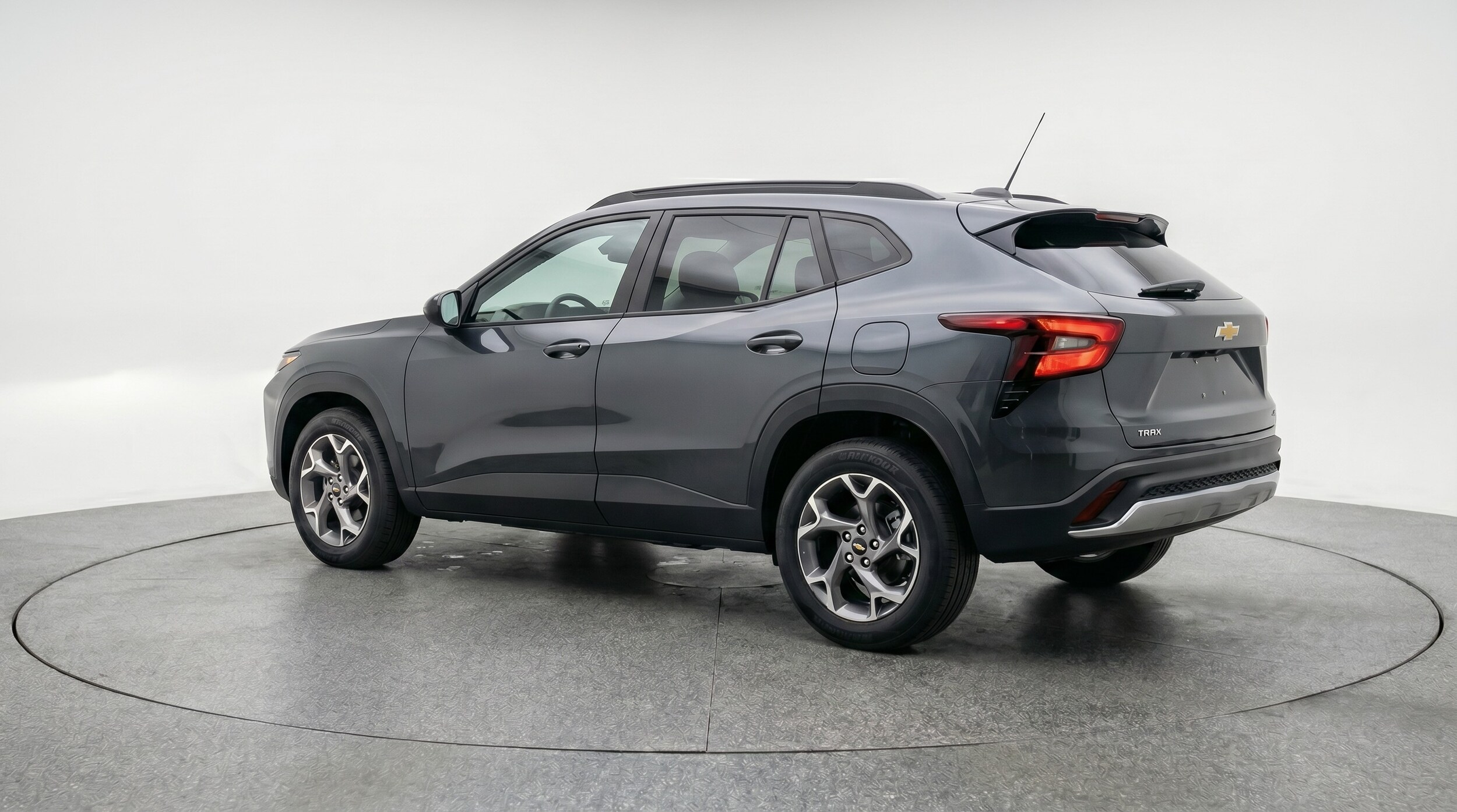 Thumbnail: 2025 Chevrolet Trax - 5