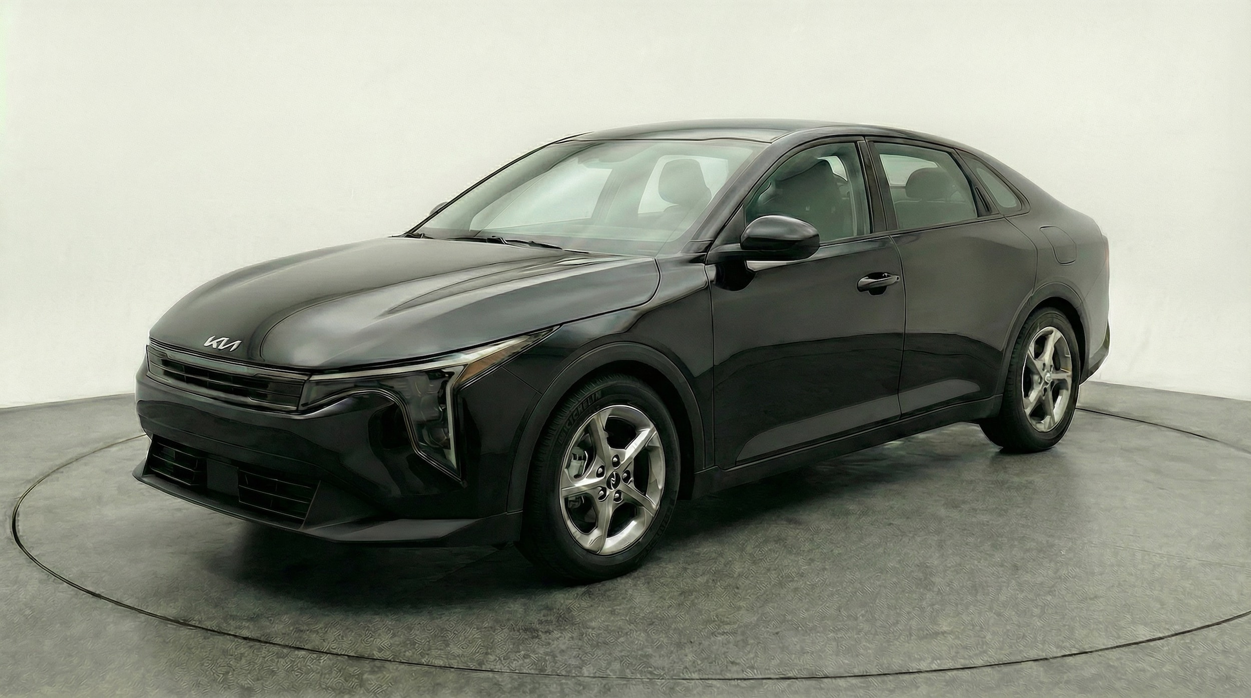 Thumbnail: 2025 Kia K4 - 3