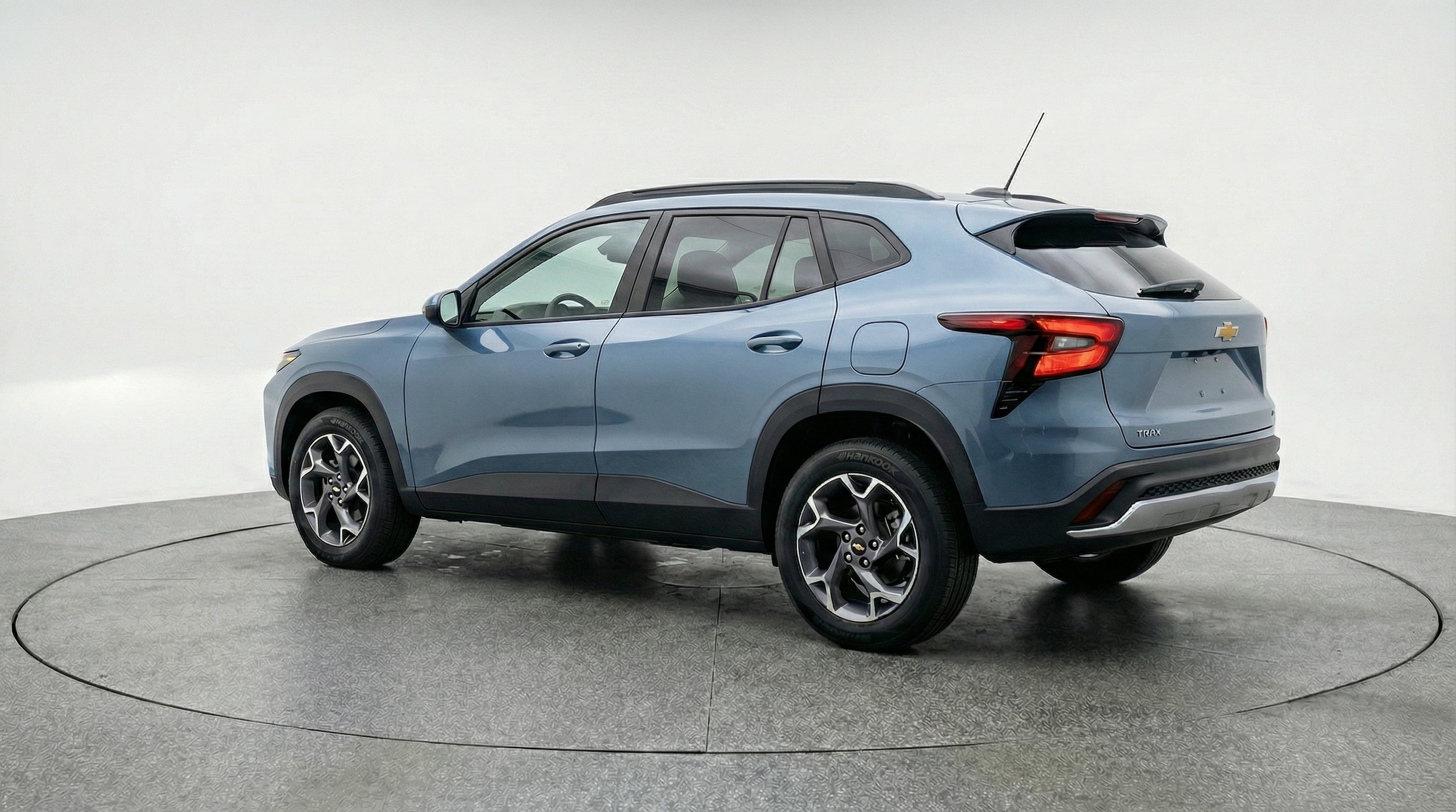 Thumbnail: 2025 Chevrolet Trax - 5