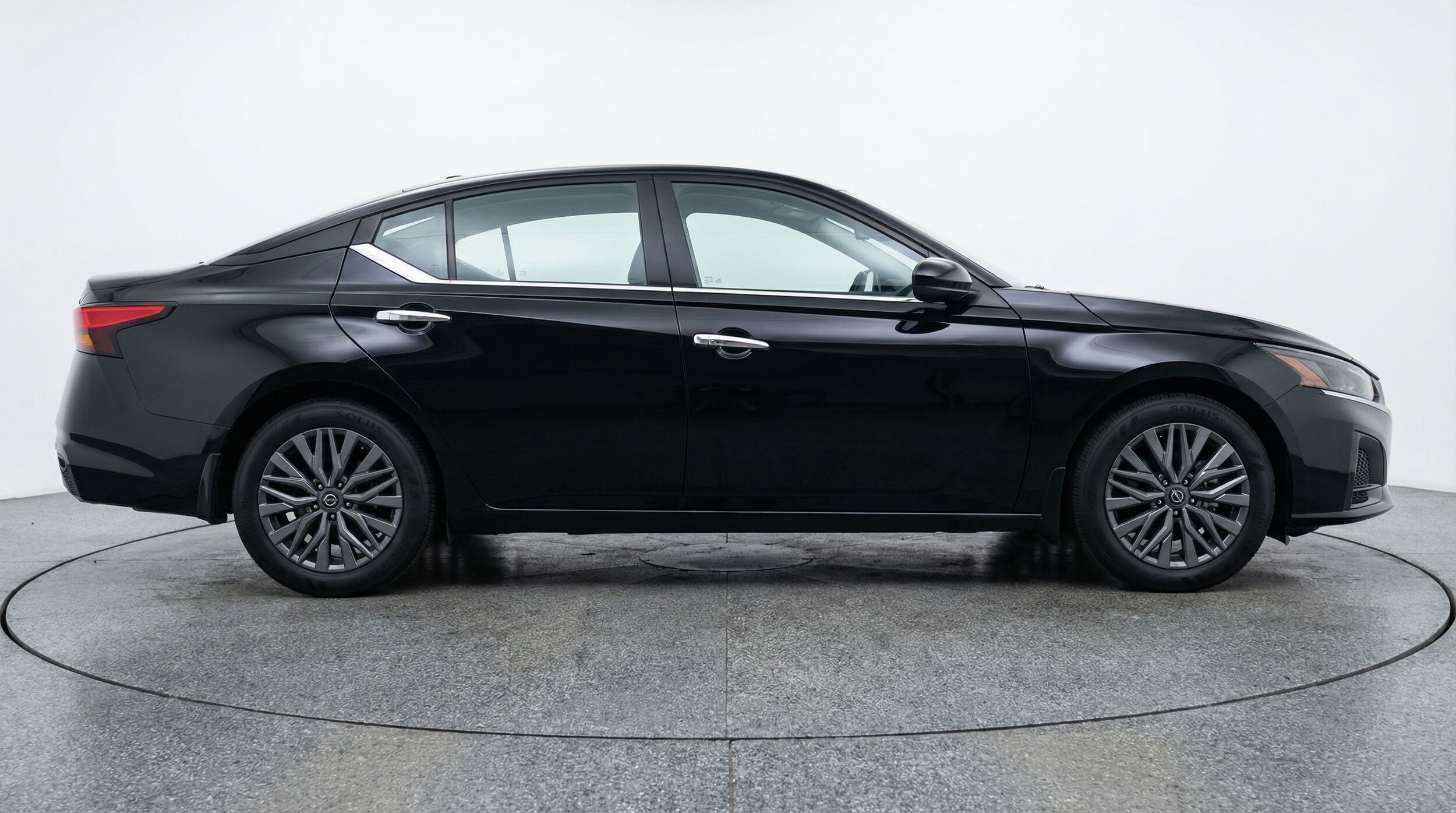 Thumbnail: 2025 Nissan Altima - 8