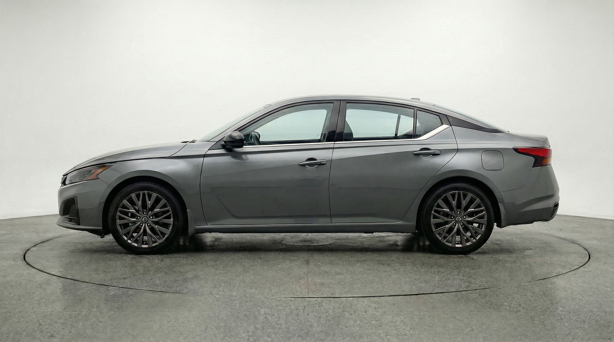 Thumbnail: 2025 Nissan Altima - 4