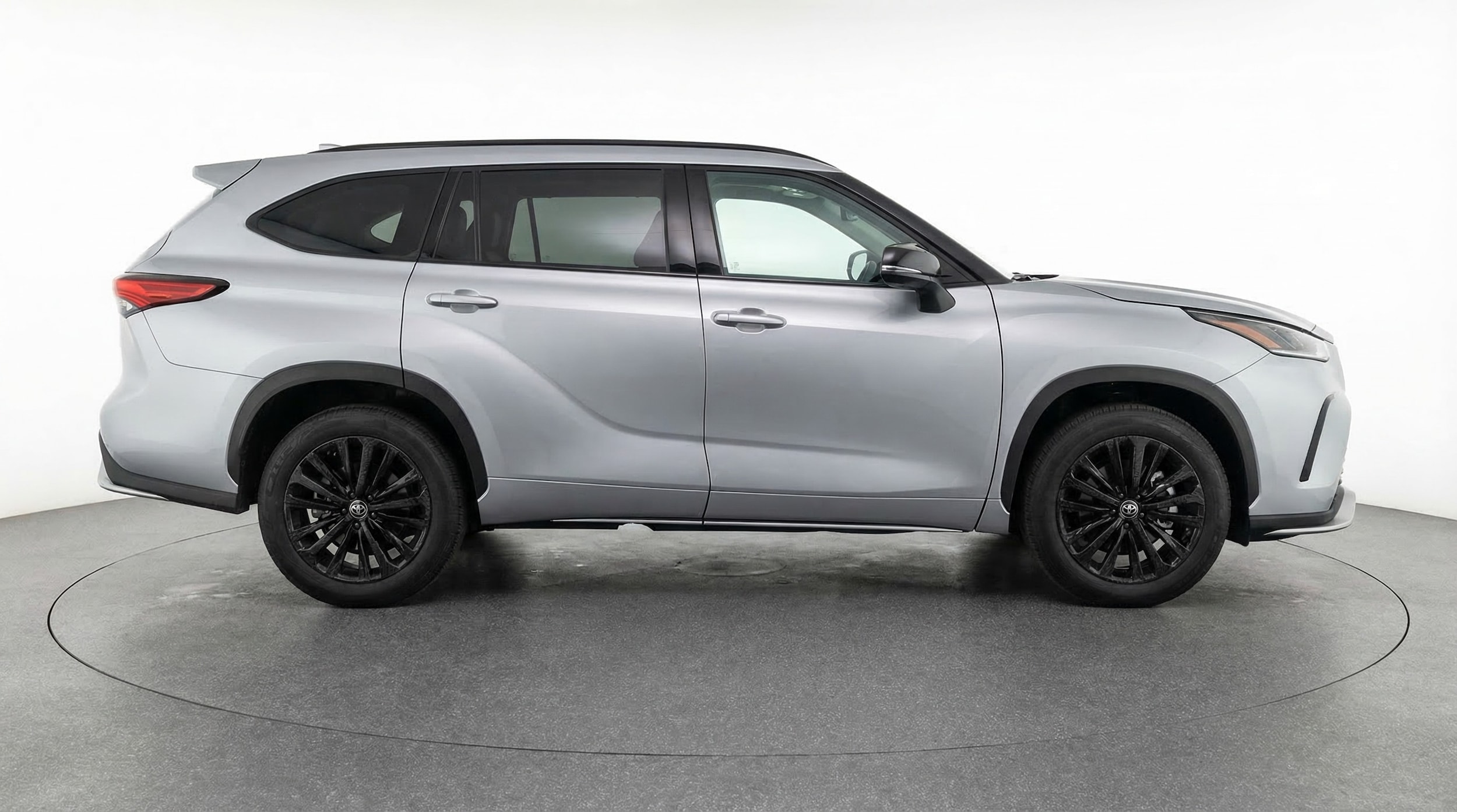 Thumbnail: 2025 Toyota Highlander - 8