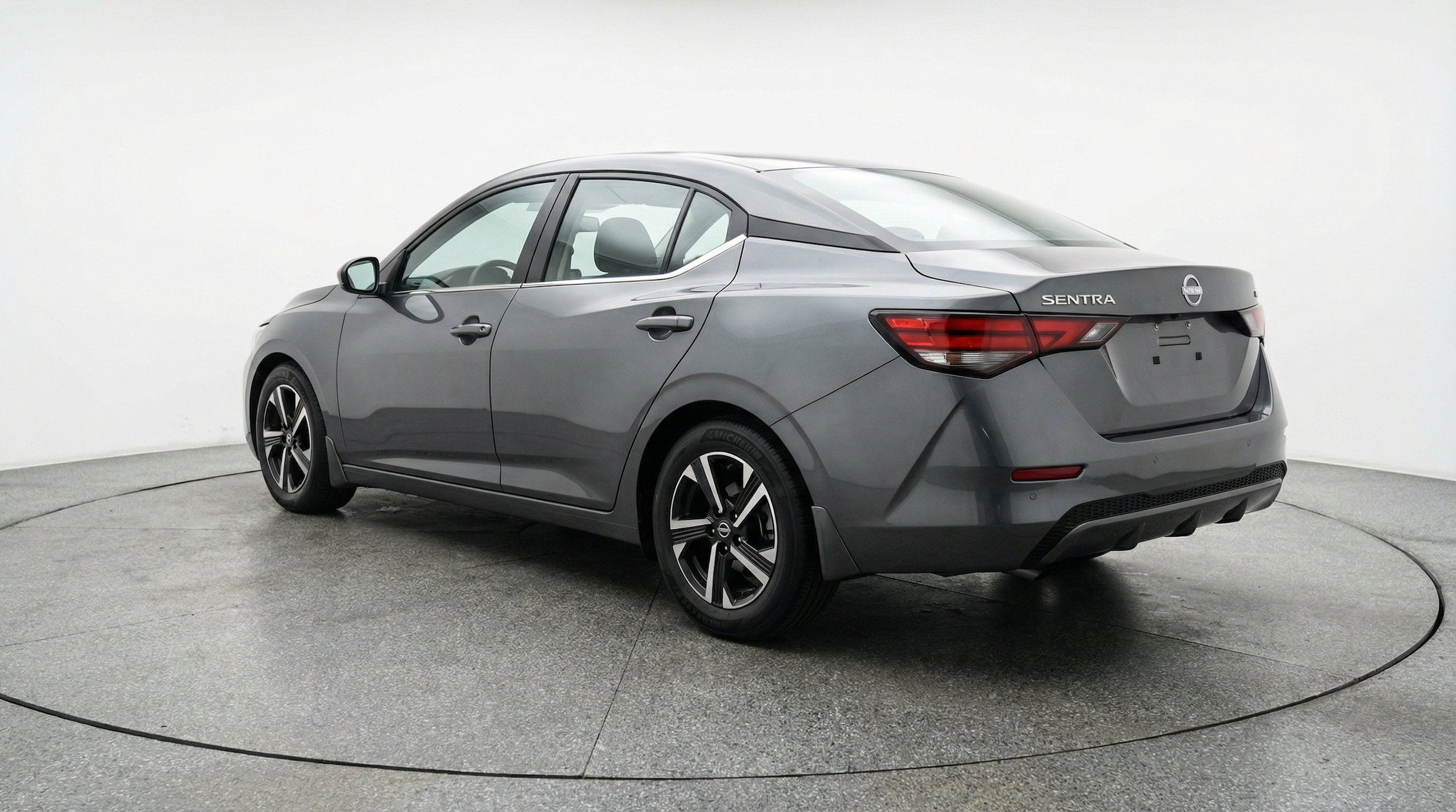 2025 Nissan Sentra SV - Photo 6