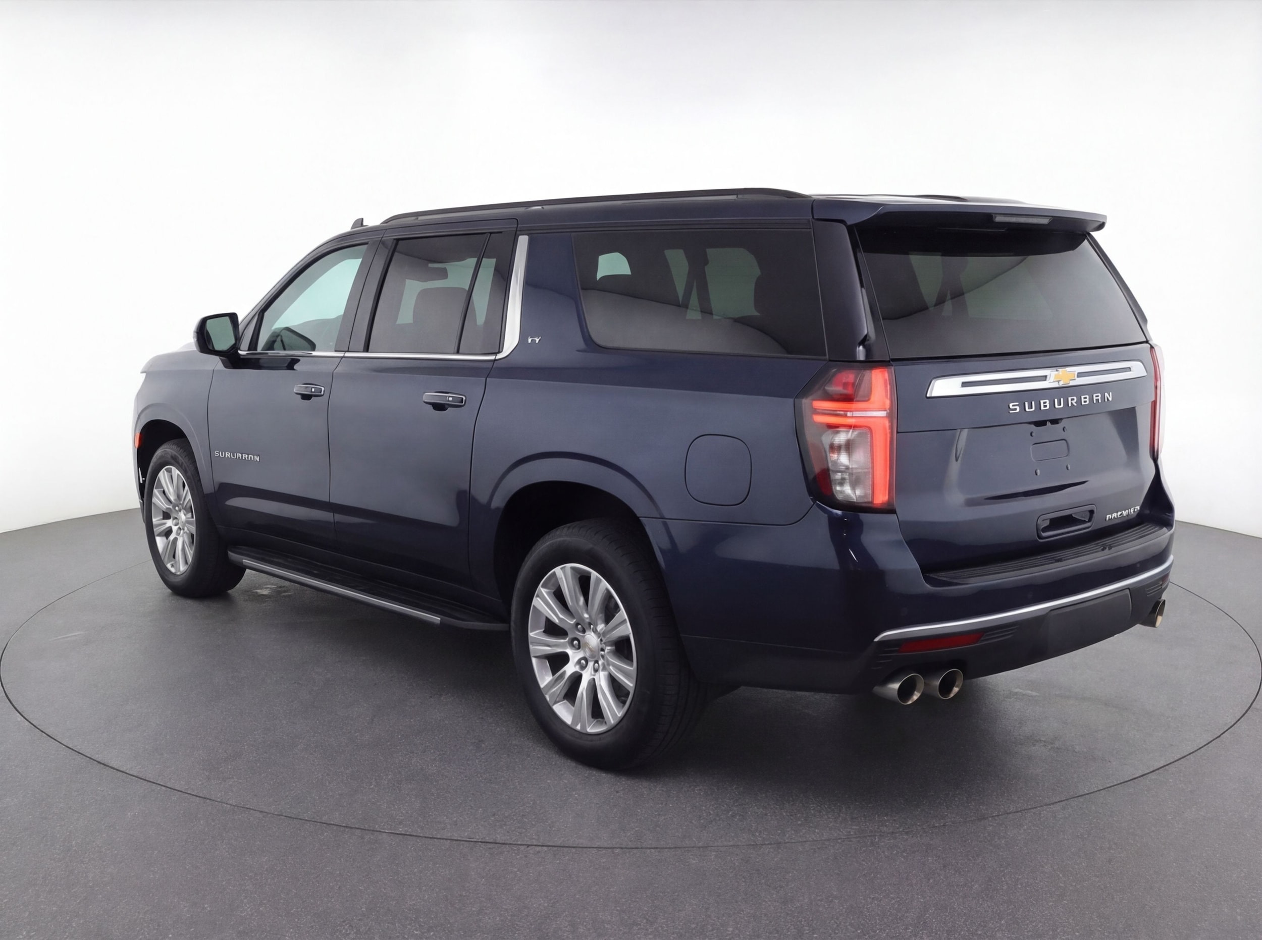 Thumbnail: 2023 Chevrolet Suburban - 5