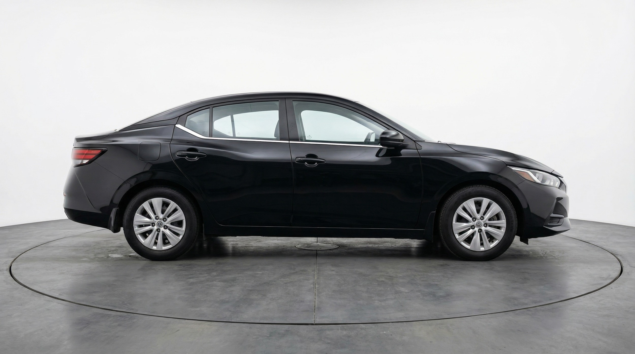 Thumbnail: 2025 Nissan Sentra - 8