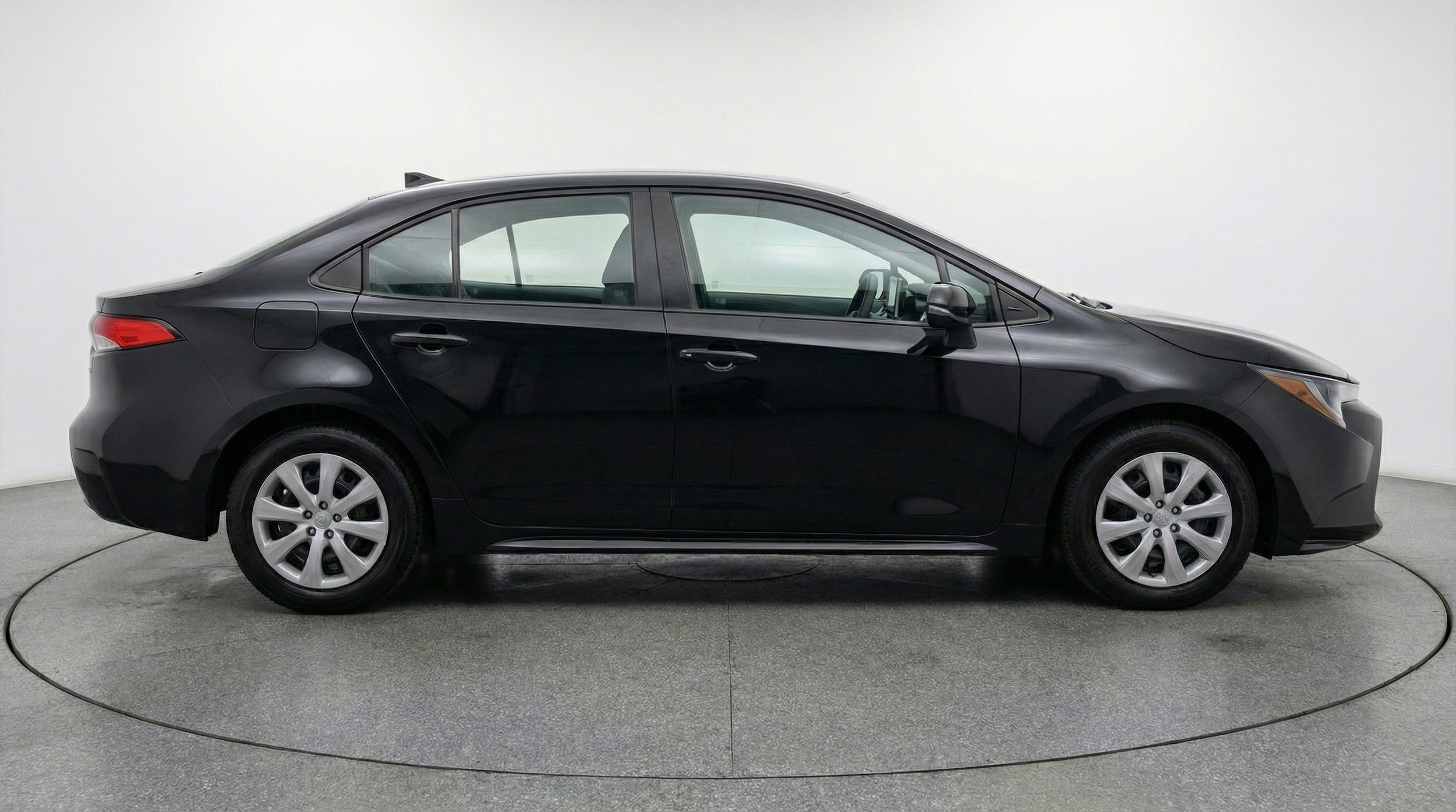 Thumbnail: 2025 Toyota Corolla - 8