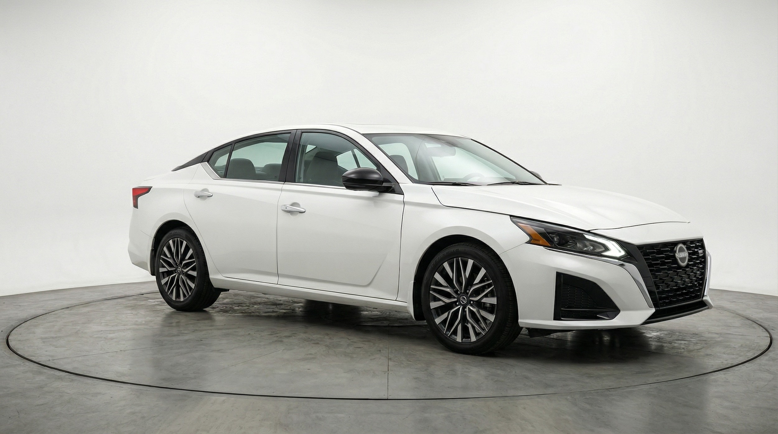 Thumbnail: 2025 Nissan Altima - 1