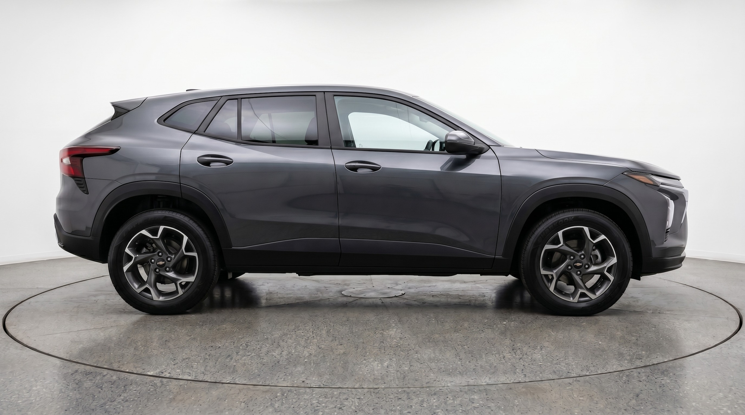 Thumbnail: 2025 Chevrolet Trax - 8