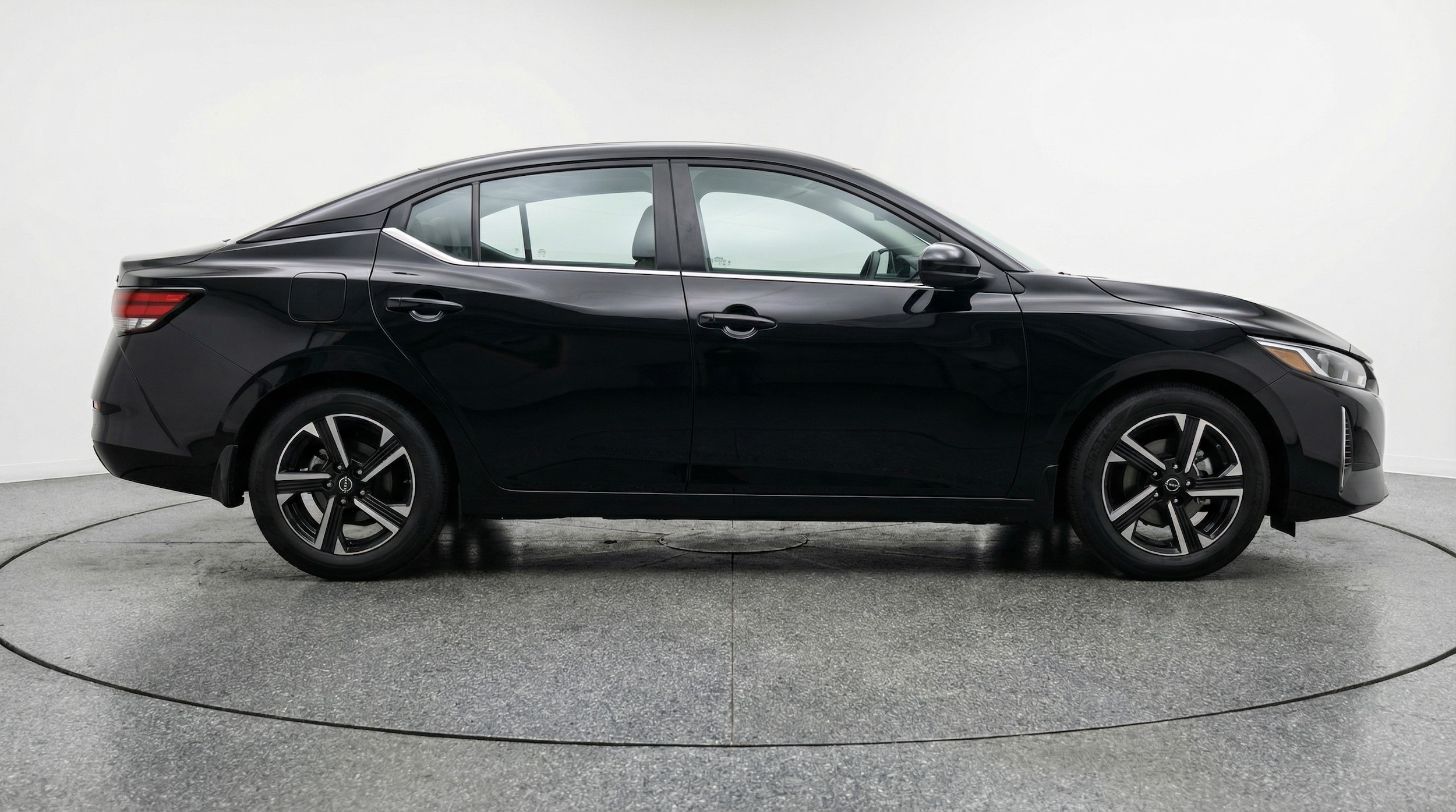 Thumbnail: 2025 Nissan Sentra - 8