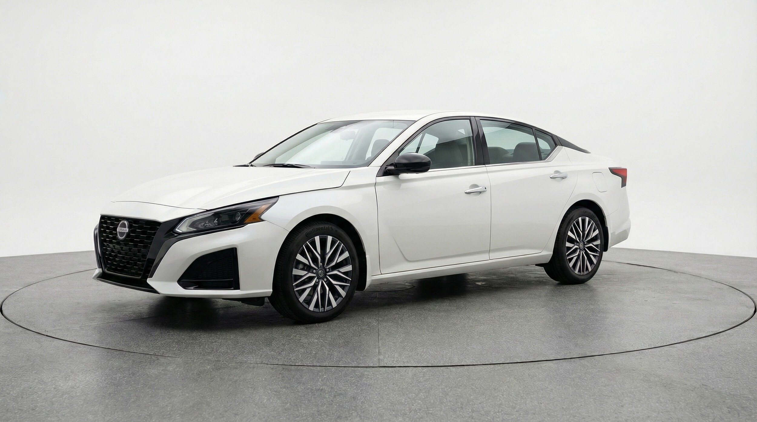 Thumbnail: 2025 Nissan Altima - 3