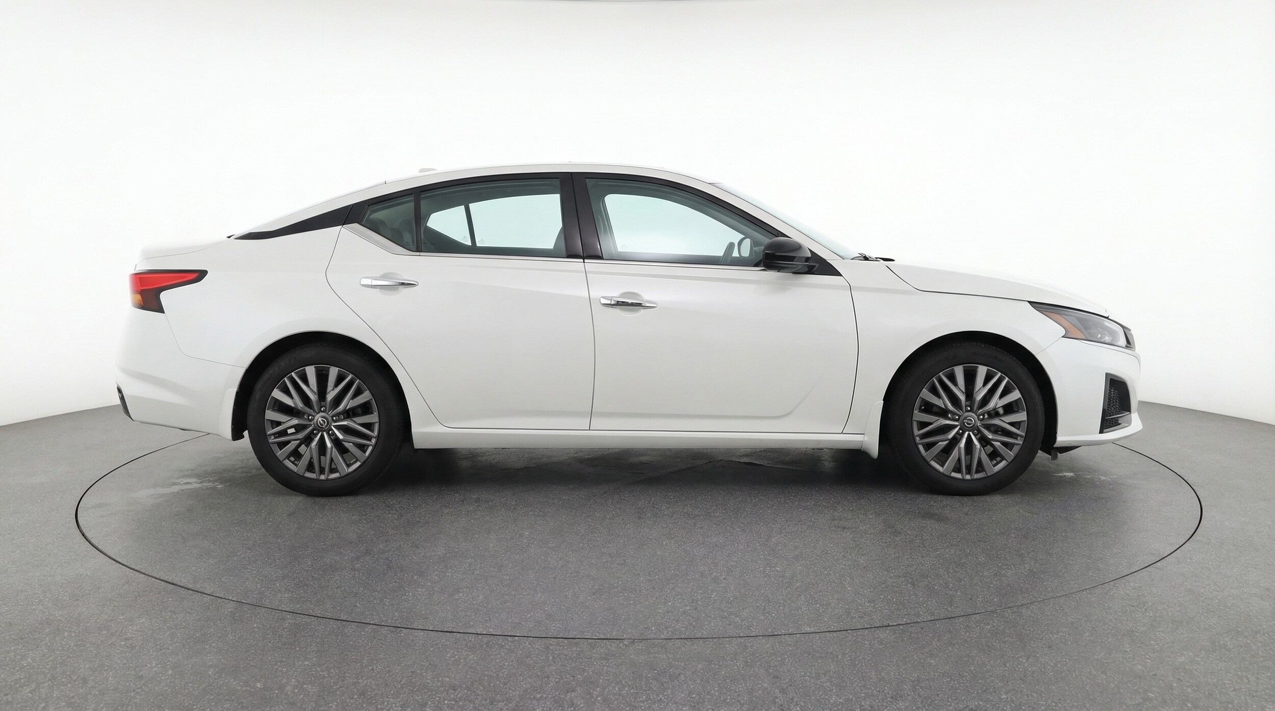 Thumbnail: 2025 Nissan Altima - 8