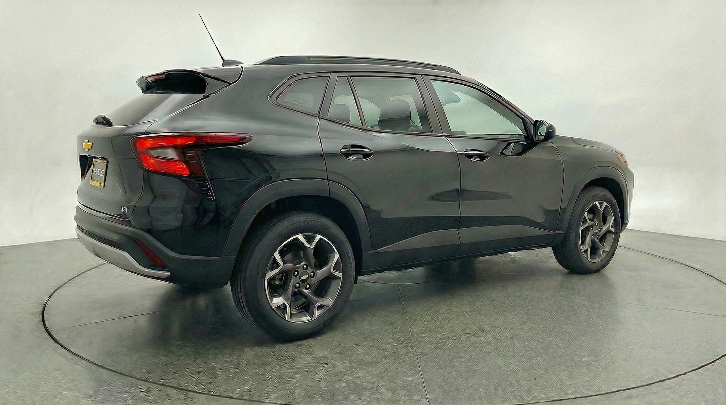 Thumbnail: 2025 Chevrolet Trax - 9
