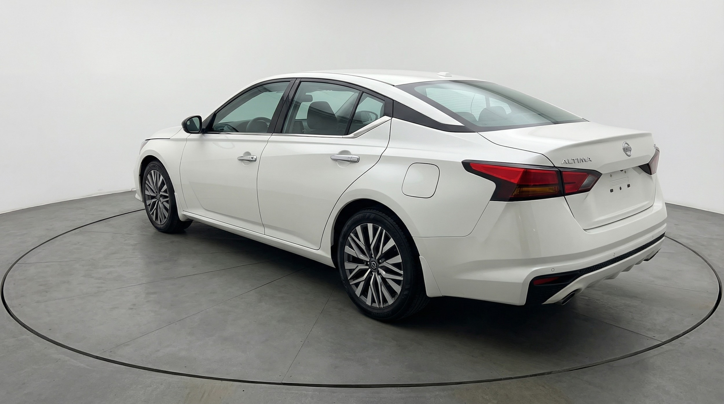 Thumbnail: 2025 Nissan Altima - 5