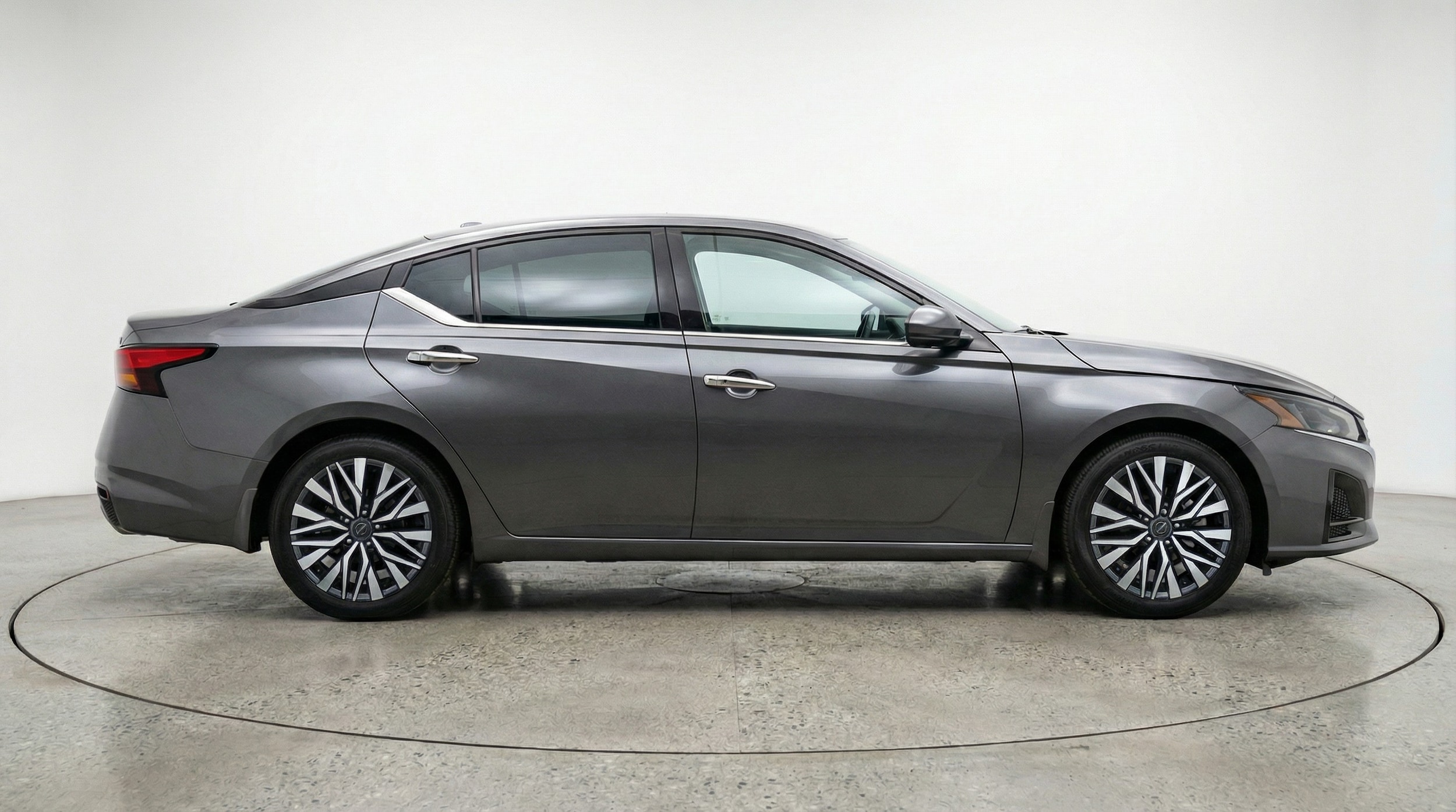 Thumbnail: 2025 Nissan Altima - 8