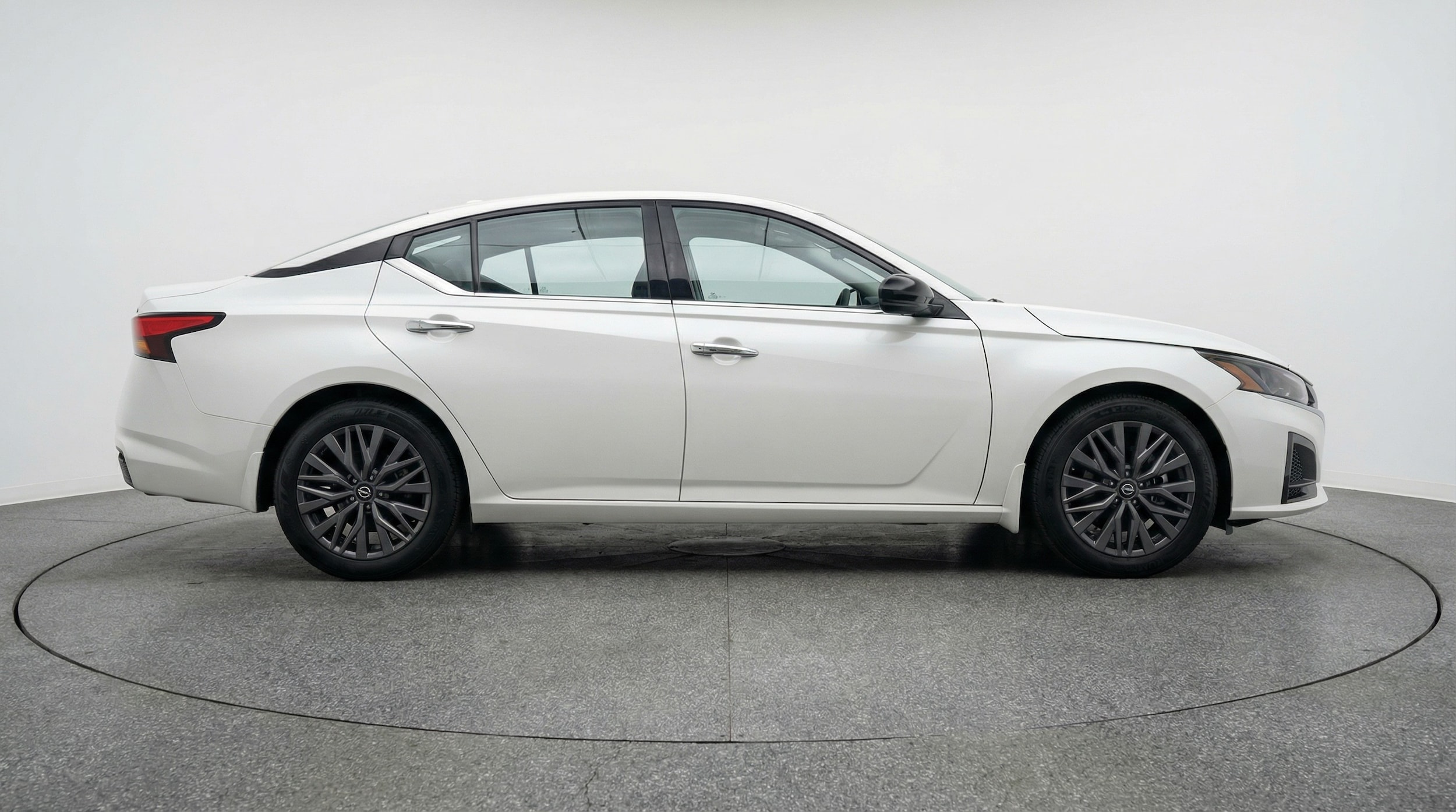 Thumbnail: 2025 Nissan Altima - 8