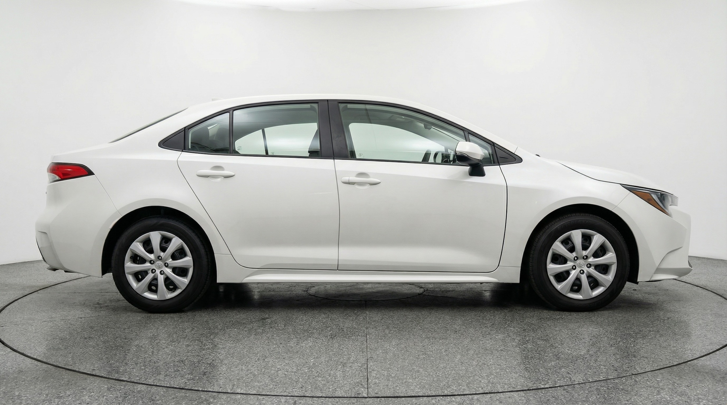 Thumbnail: 2025 Toyota Corolla - 8