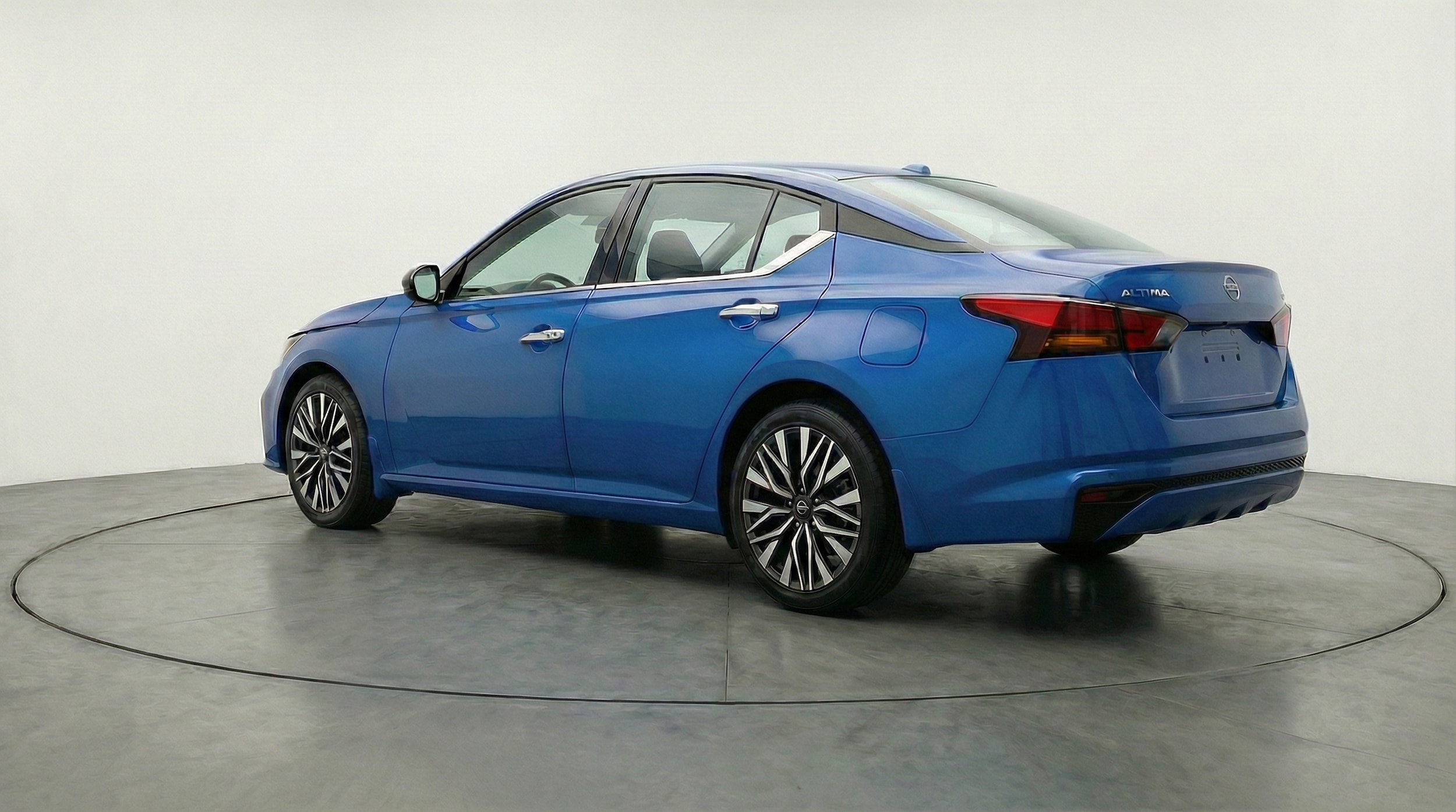 Thumbnail: 2025 Nissan Altima - 5