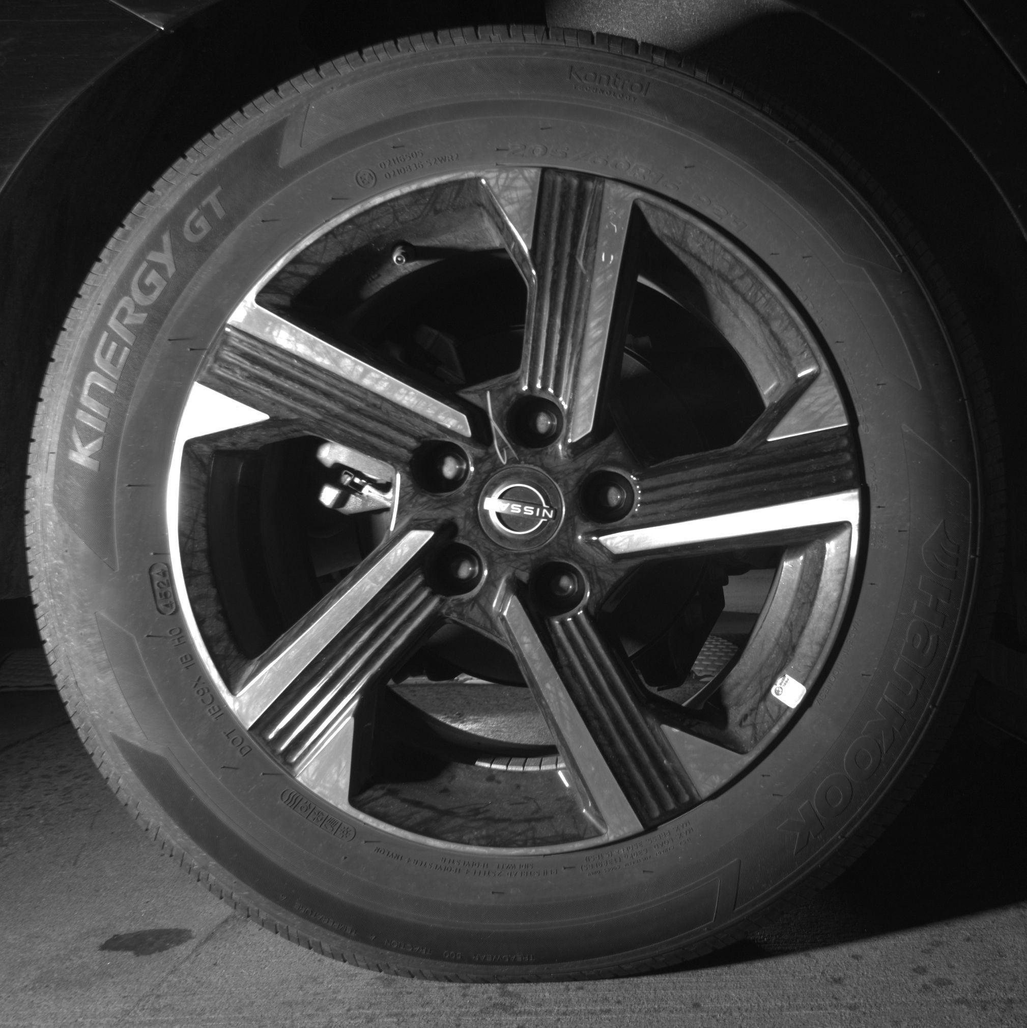 Thumbnail: 2025 Nissan Sentra - 12