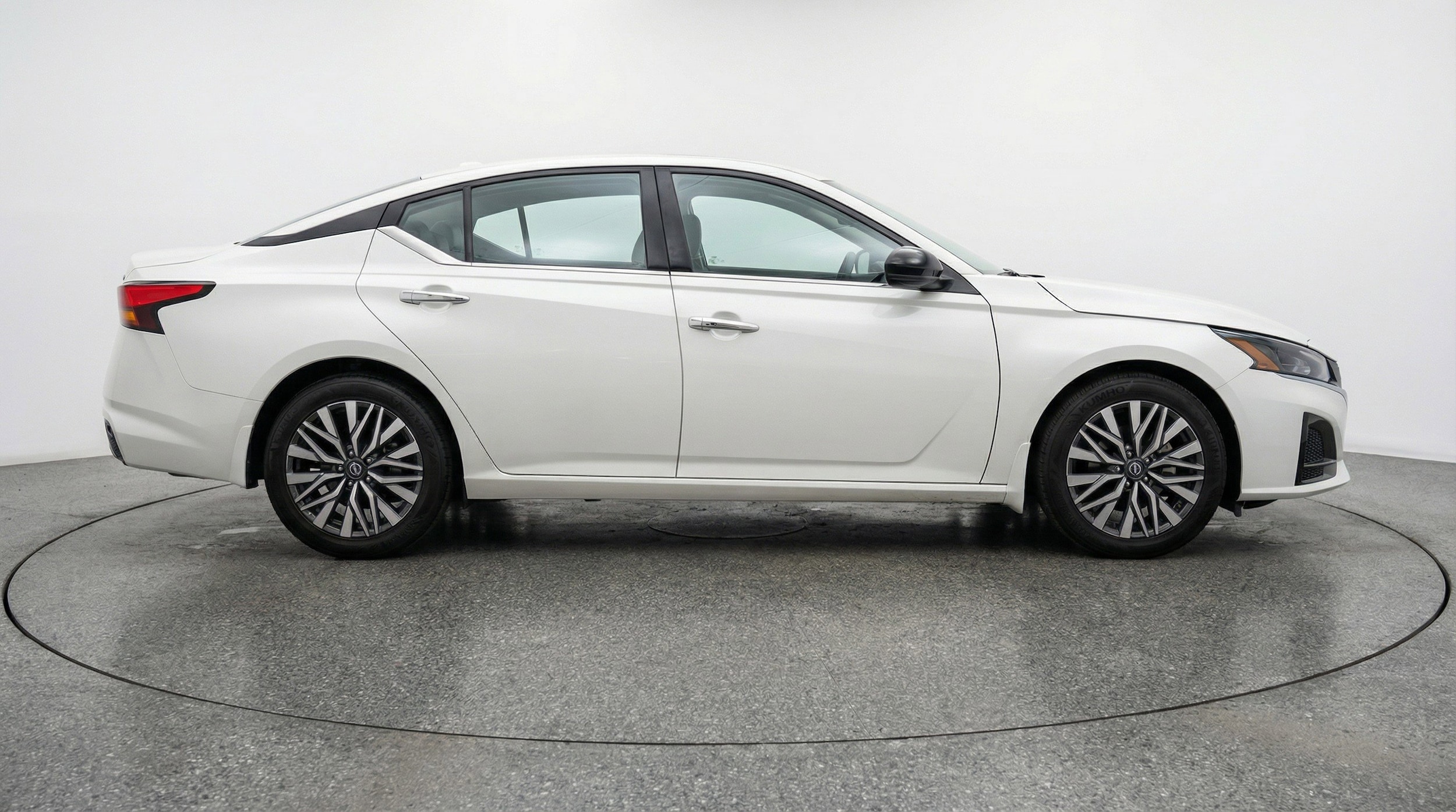 Thumbnail: 2025 Nissan Altima - 11