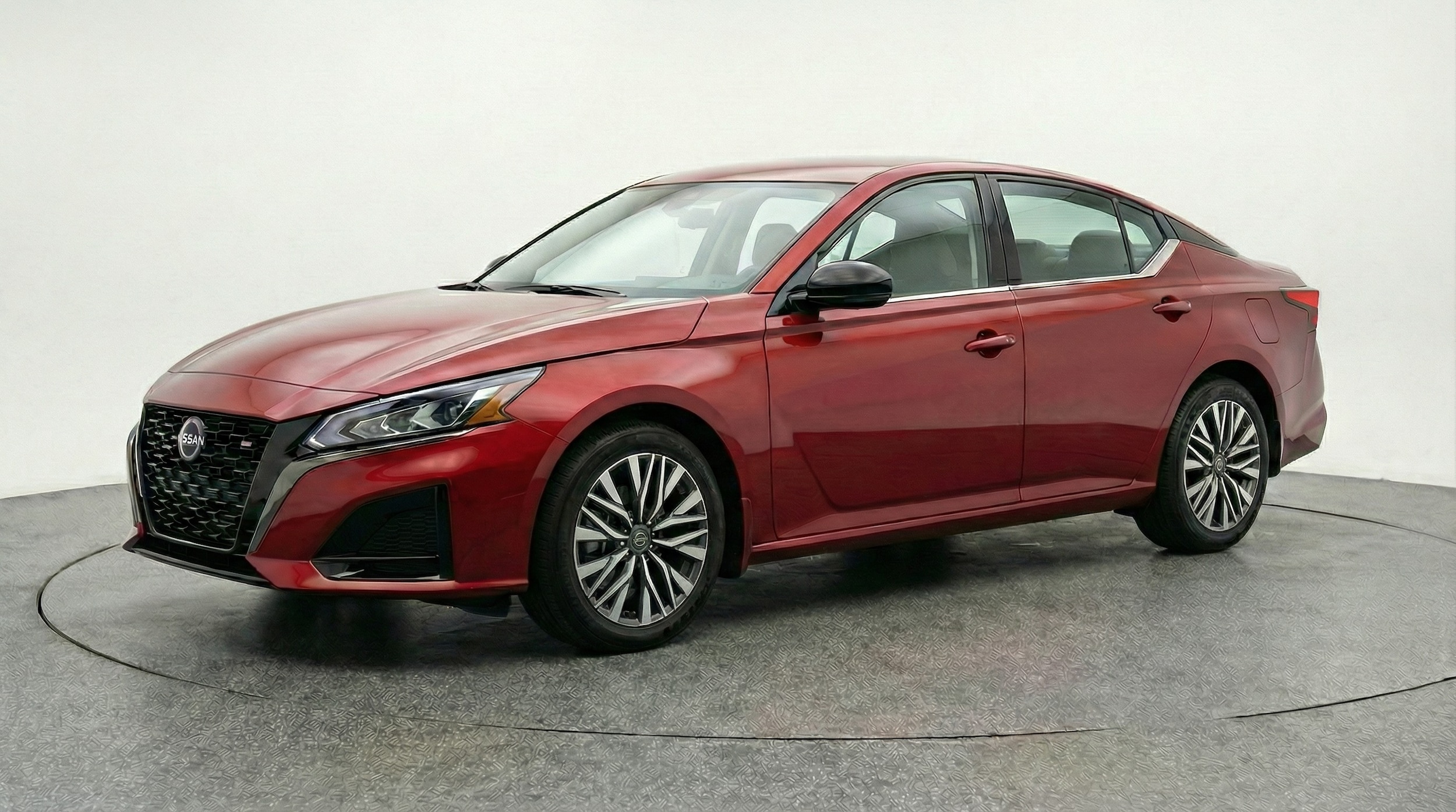 Thumbnail: 2025 Nissan Altima - 3