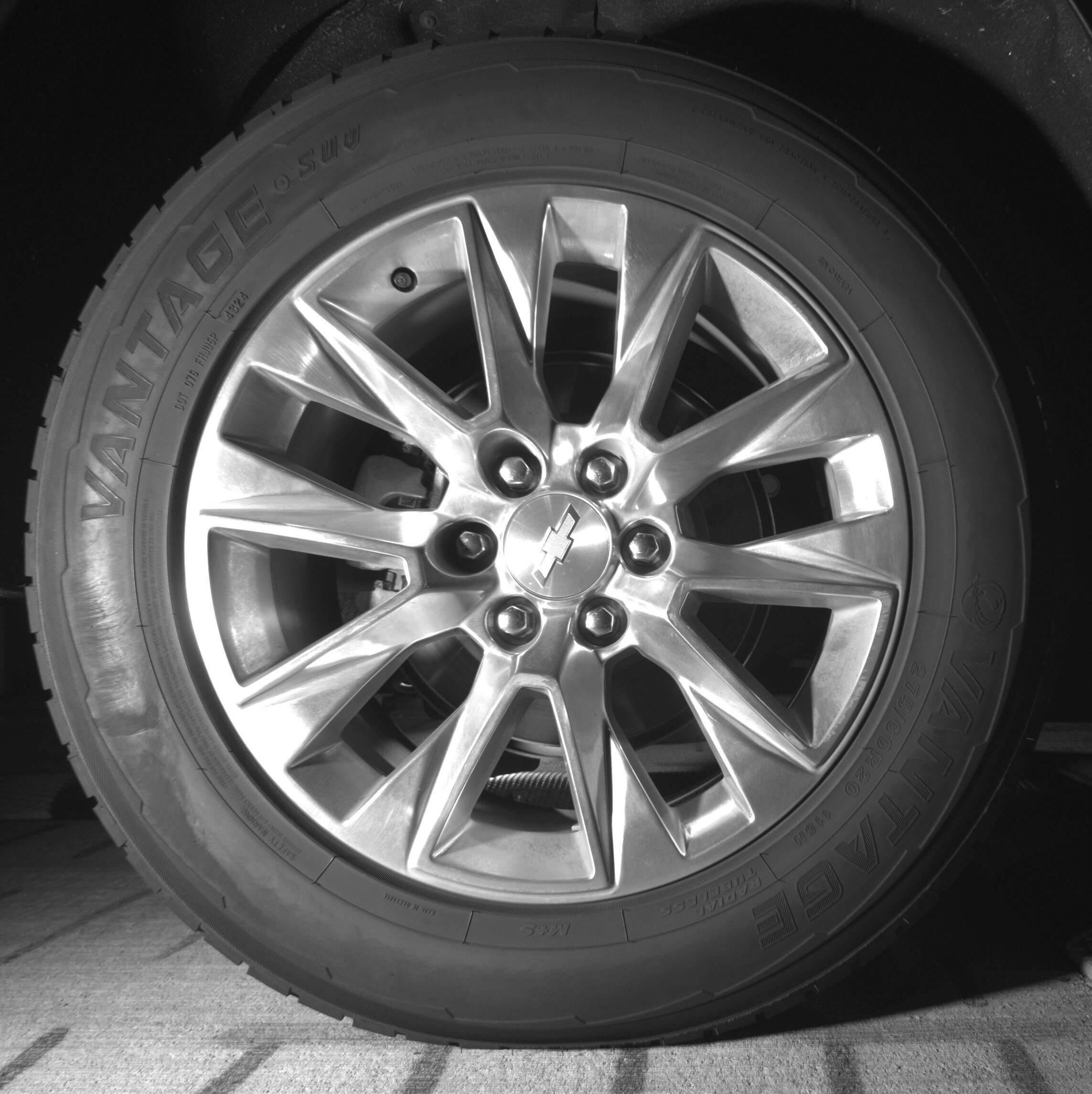 Thumbnail: 2023 Chevrolet Suburban - 12