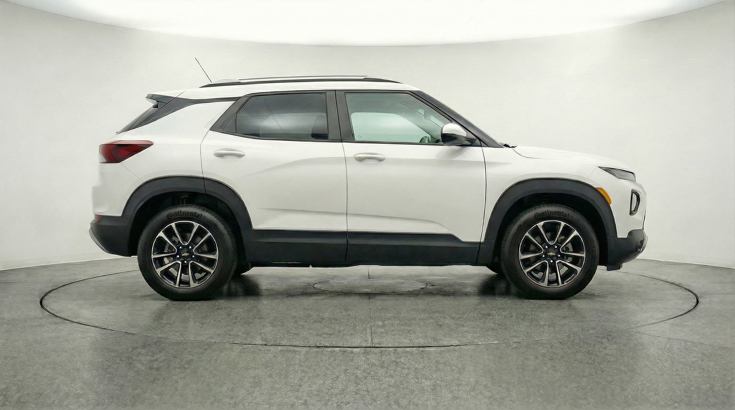 Thumbnail: 2025 Chevrolet TrailBlazer - 8