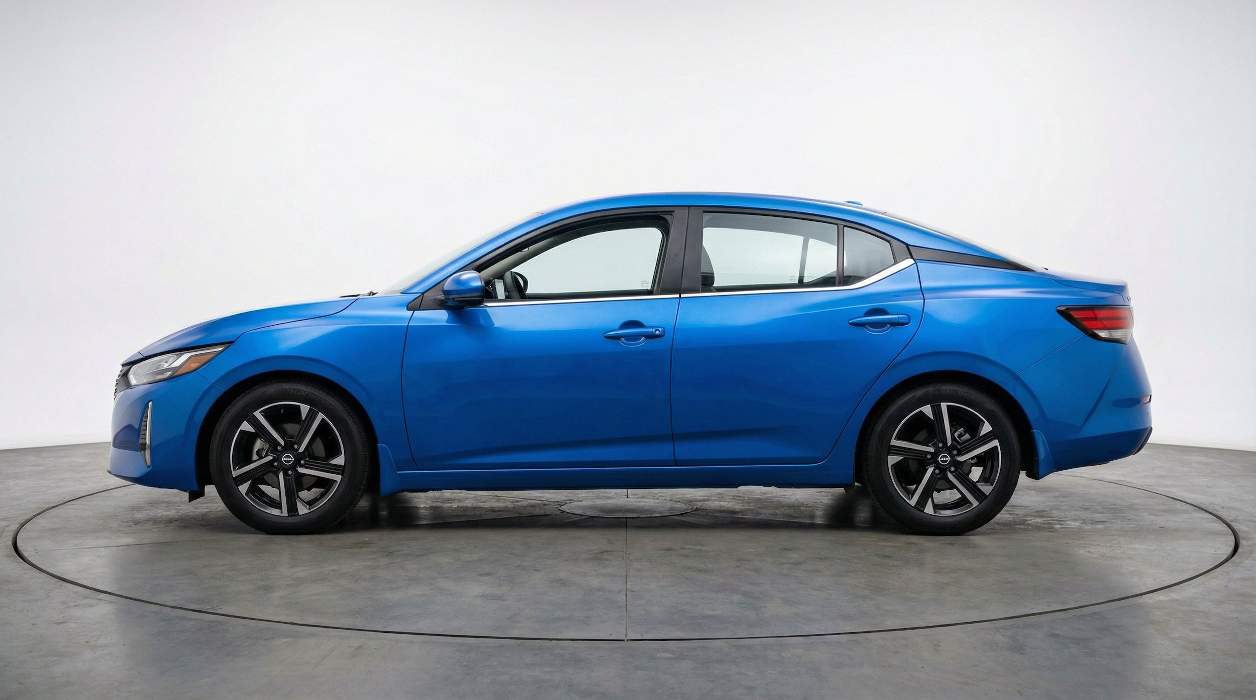 Thumbnail: 2025 Nissan Sentra - 5