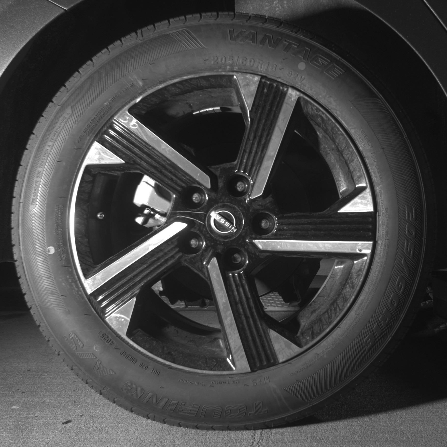 2025 Nissan Sentra SV - Photo 13