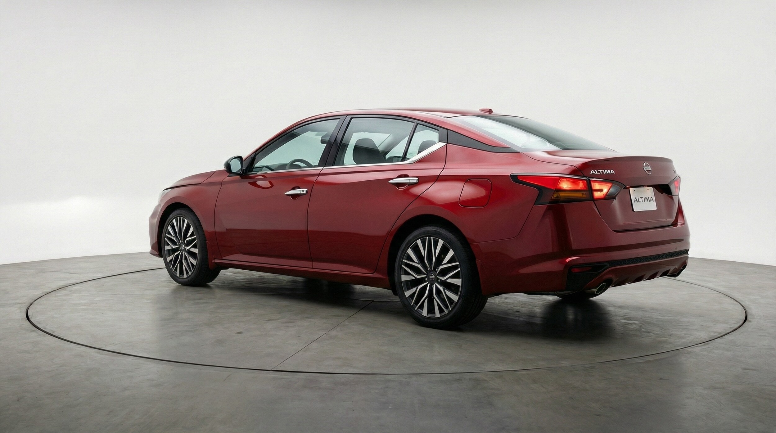 Thumbnail: 2025 Nissan Altima - 5