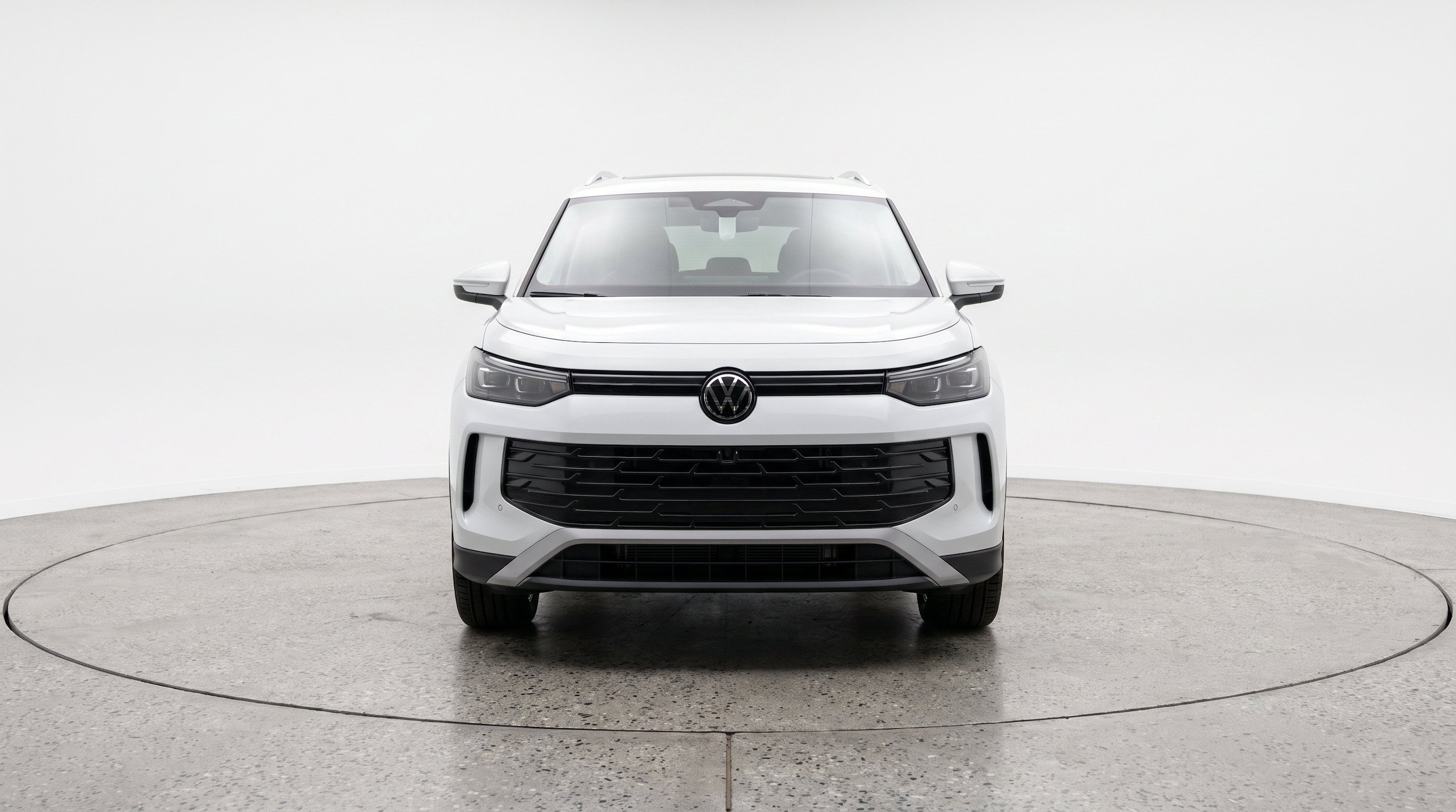 Thumbnail: 2026 Volkswagen Tiguan - 2