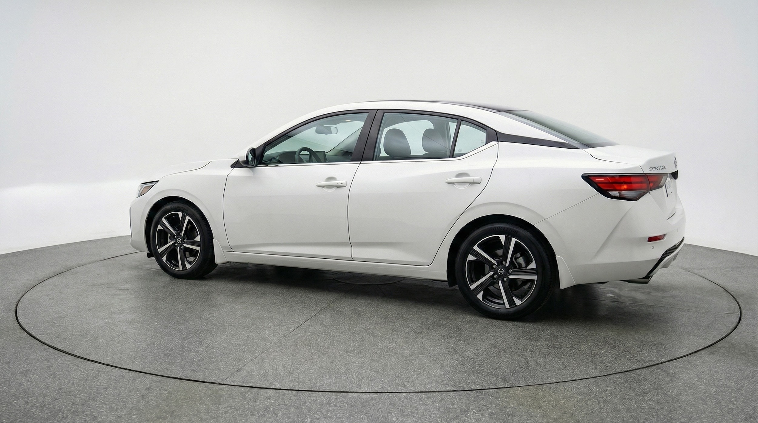 Thumbnail: 2025 Nissan Sentra - 5