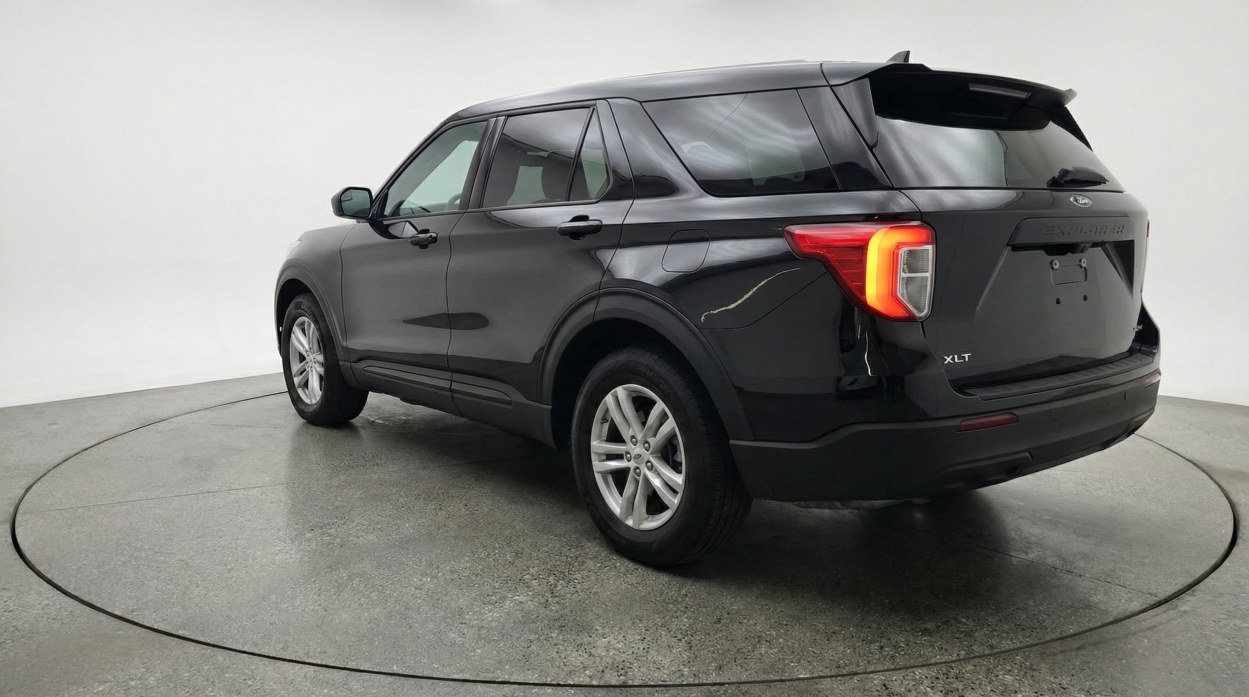 Thumbnail: 2024 Ford Explorer - 5