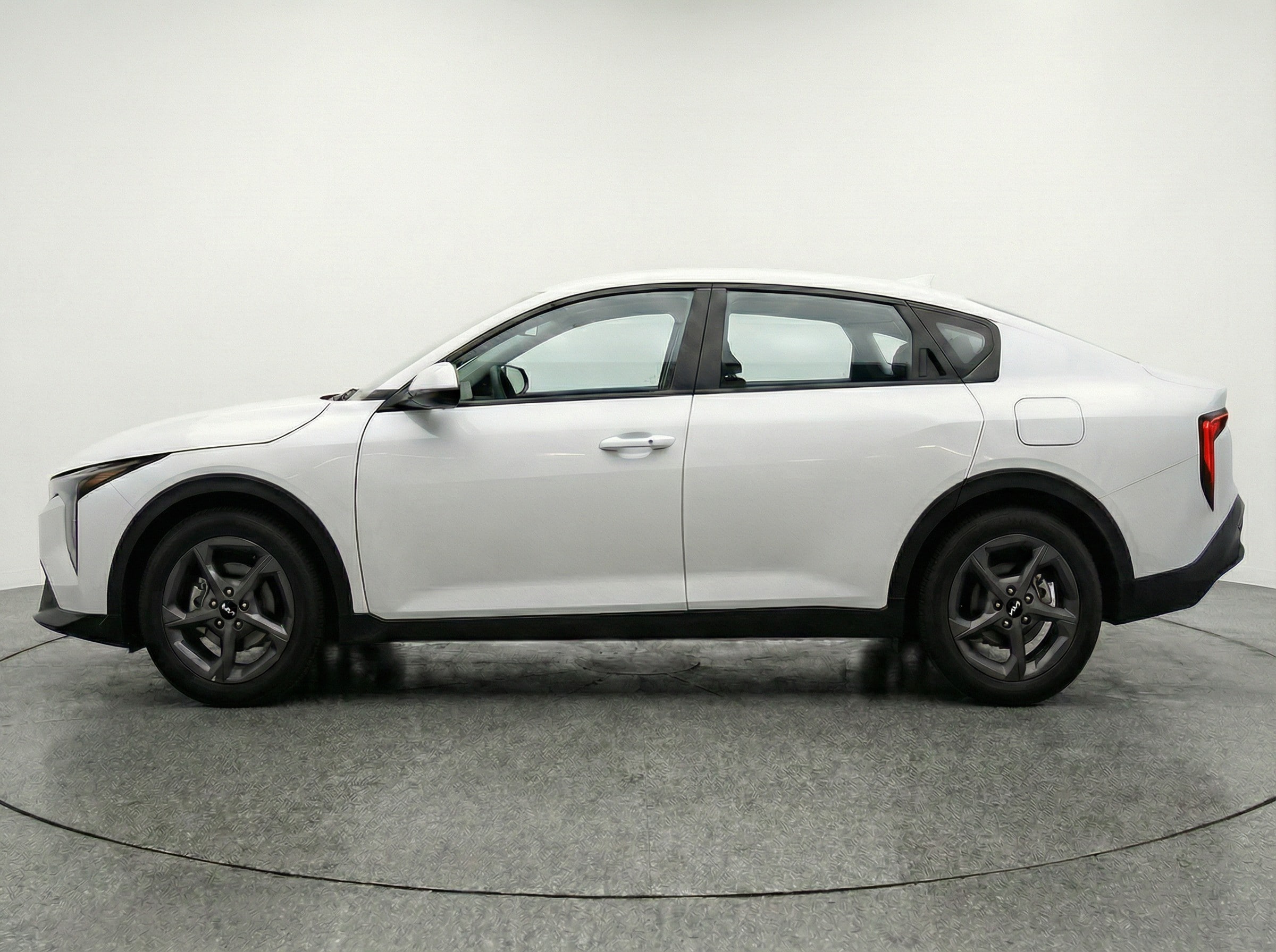 Thumbnail: 2025 Kia K4 - 4