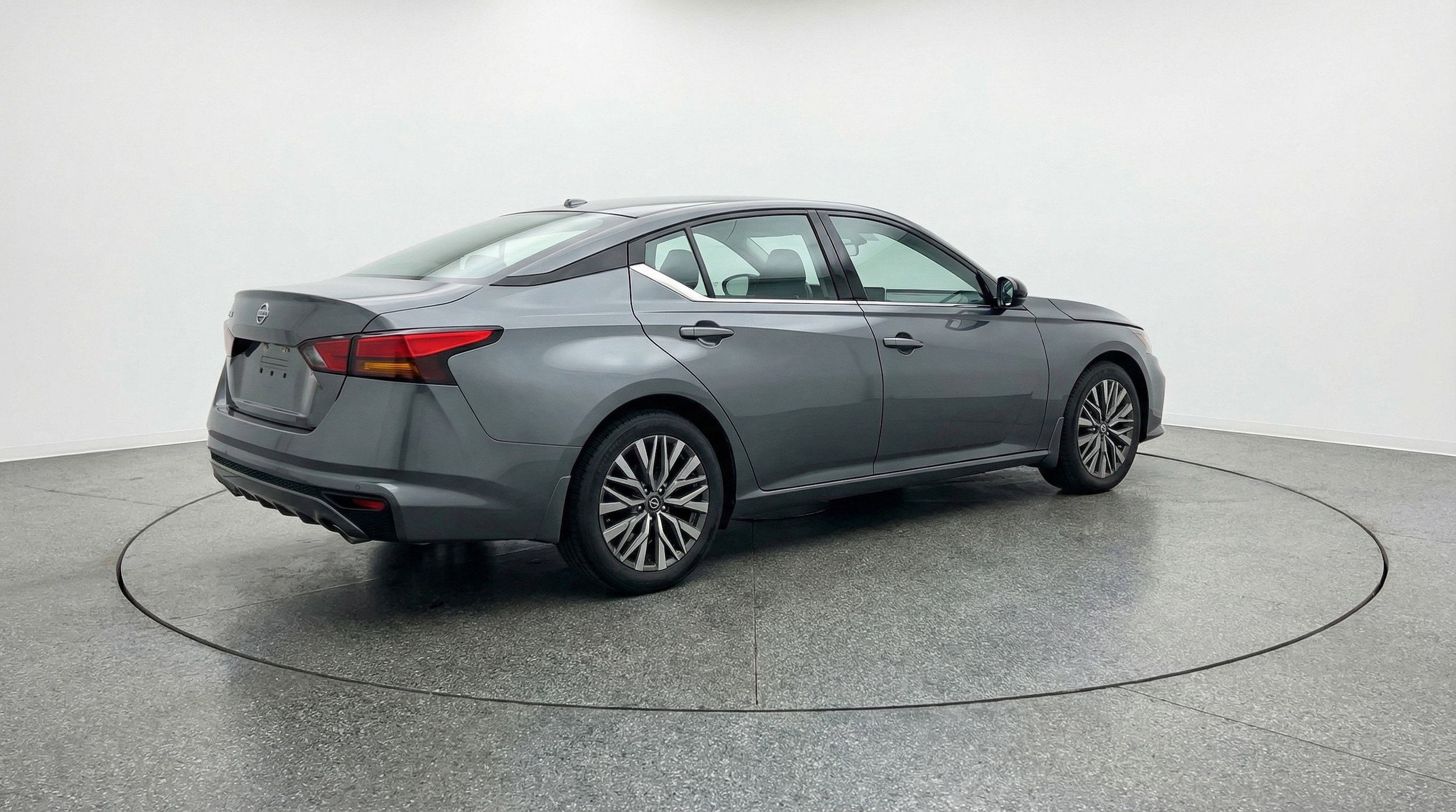 Thumbnail: 2025 Nissan Altima - 9