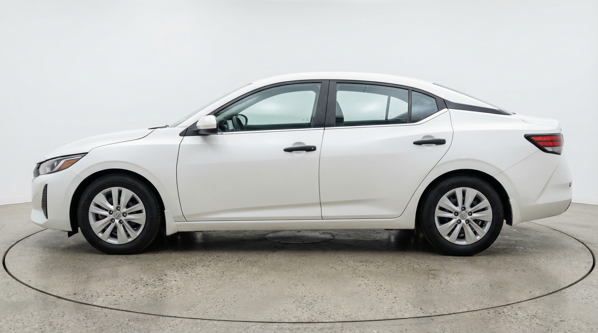 Thumbnail: 2025 Nissan Sentra - 4