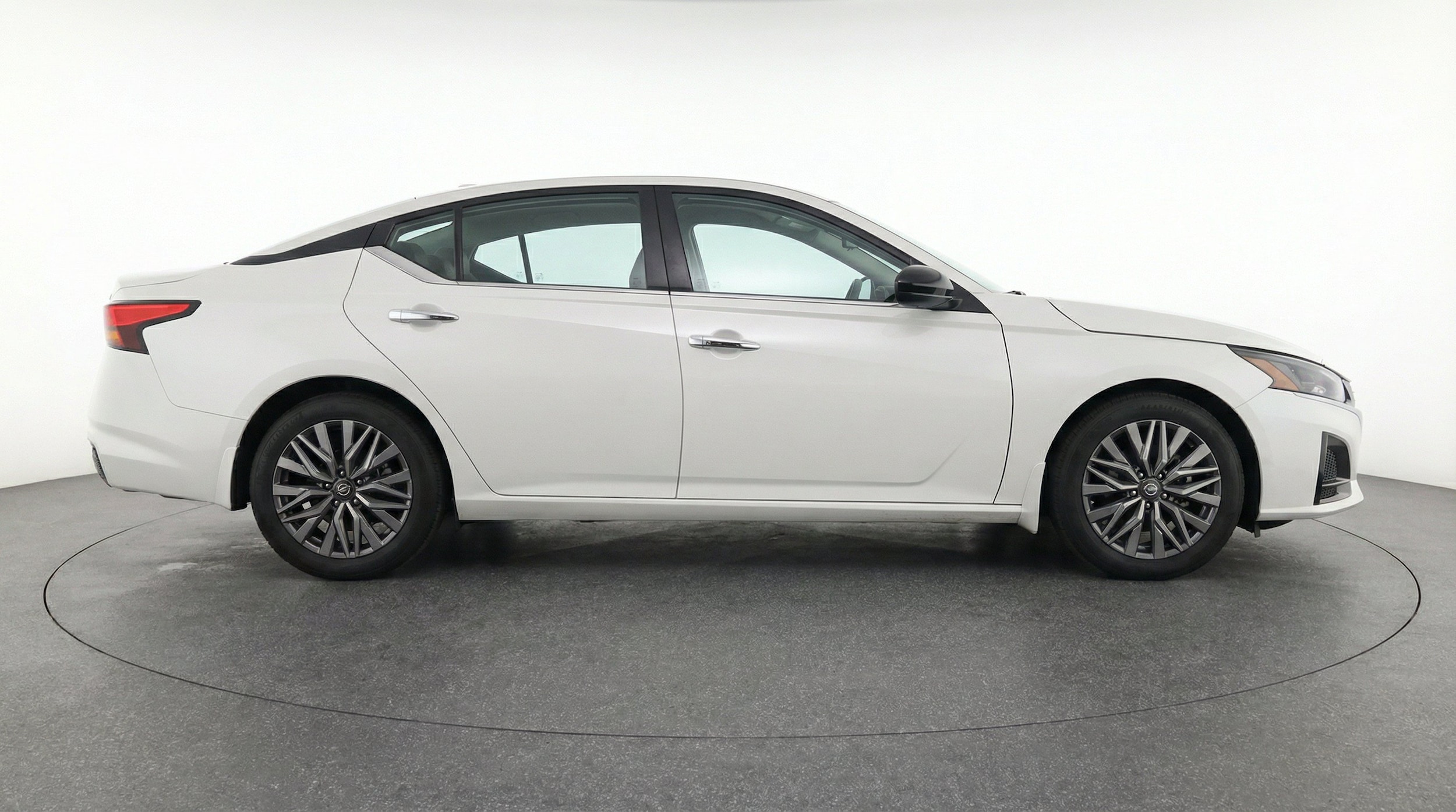 Thumbnail: 2025 Nissan Altima - 11