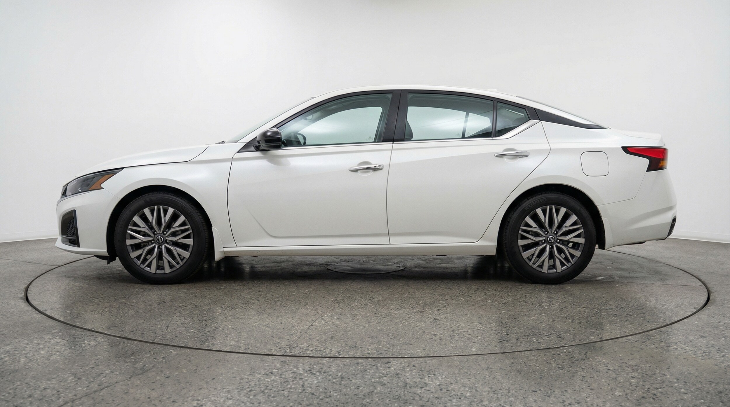 Thumbnail: 2025 Nissan Altima - 4