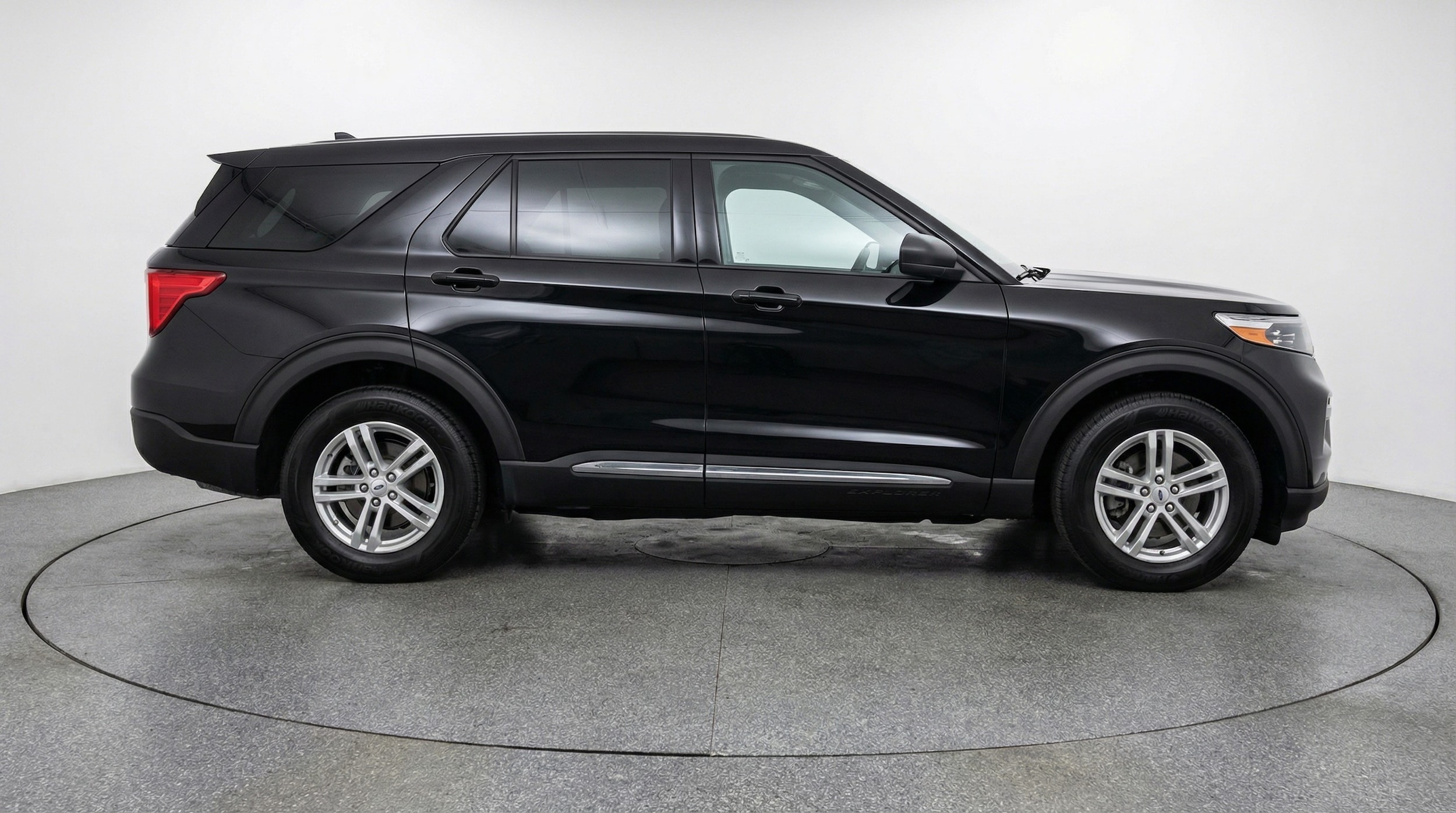 Thumbnail: 2024 Ford Explorer - 8