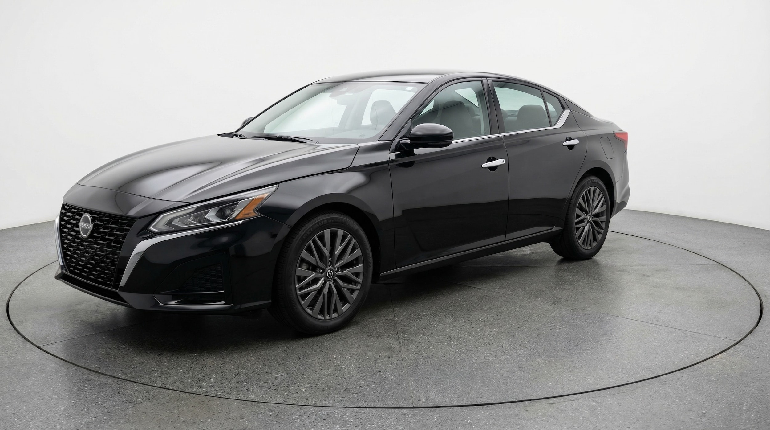 Thumbnail: 2025 Nissan Altima - 3