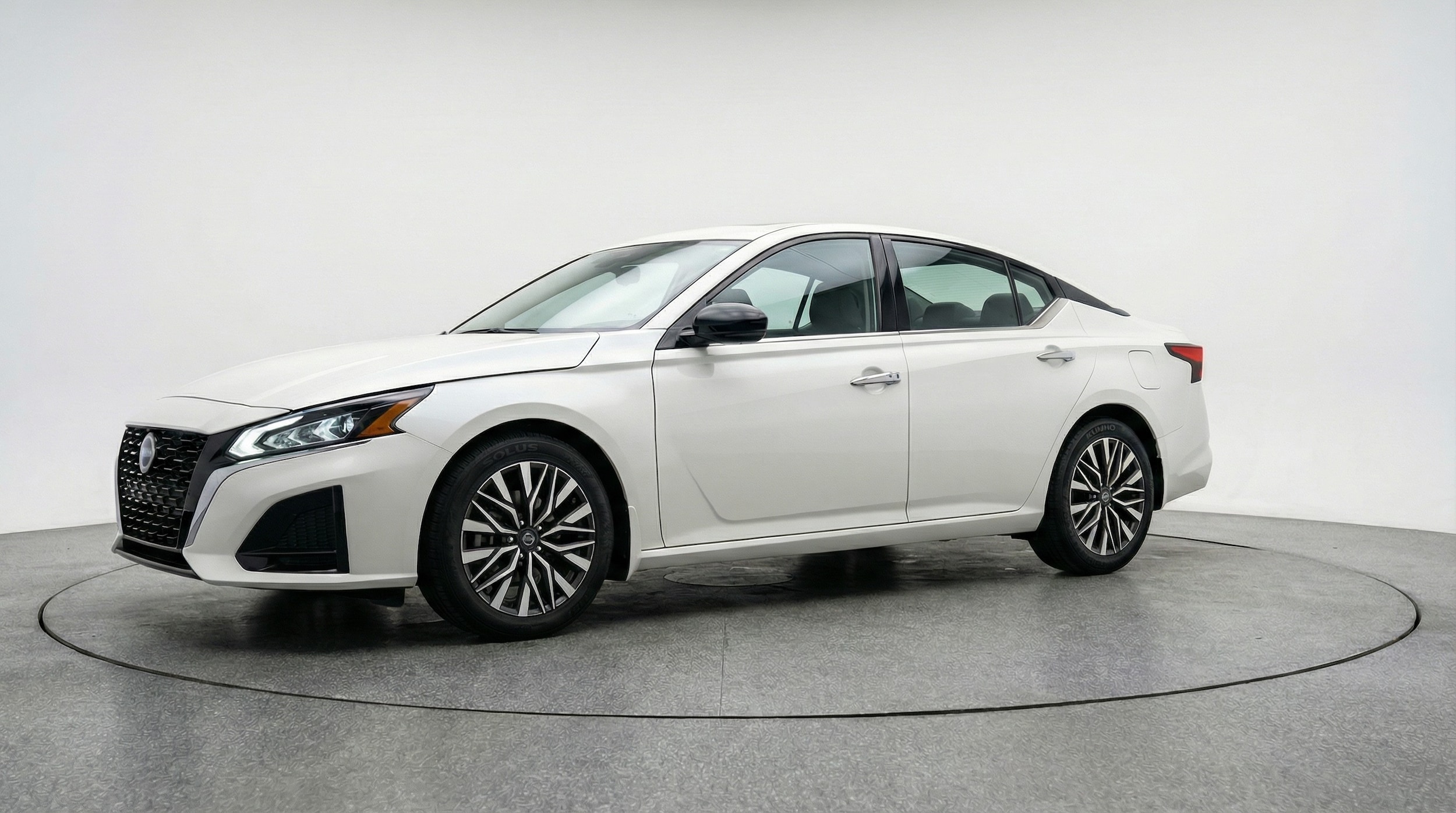 Thumbnail: 2025 Nissan Altima - 3