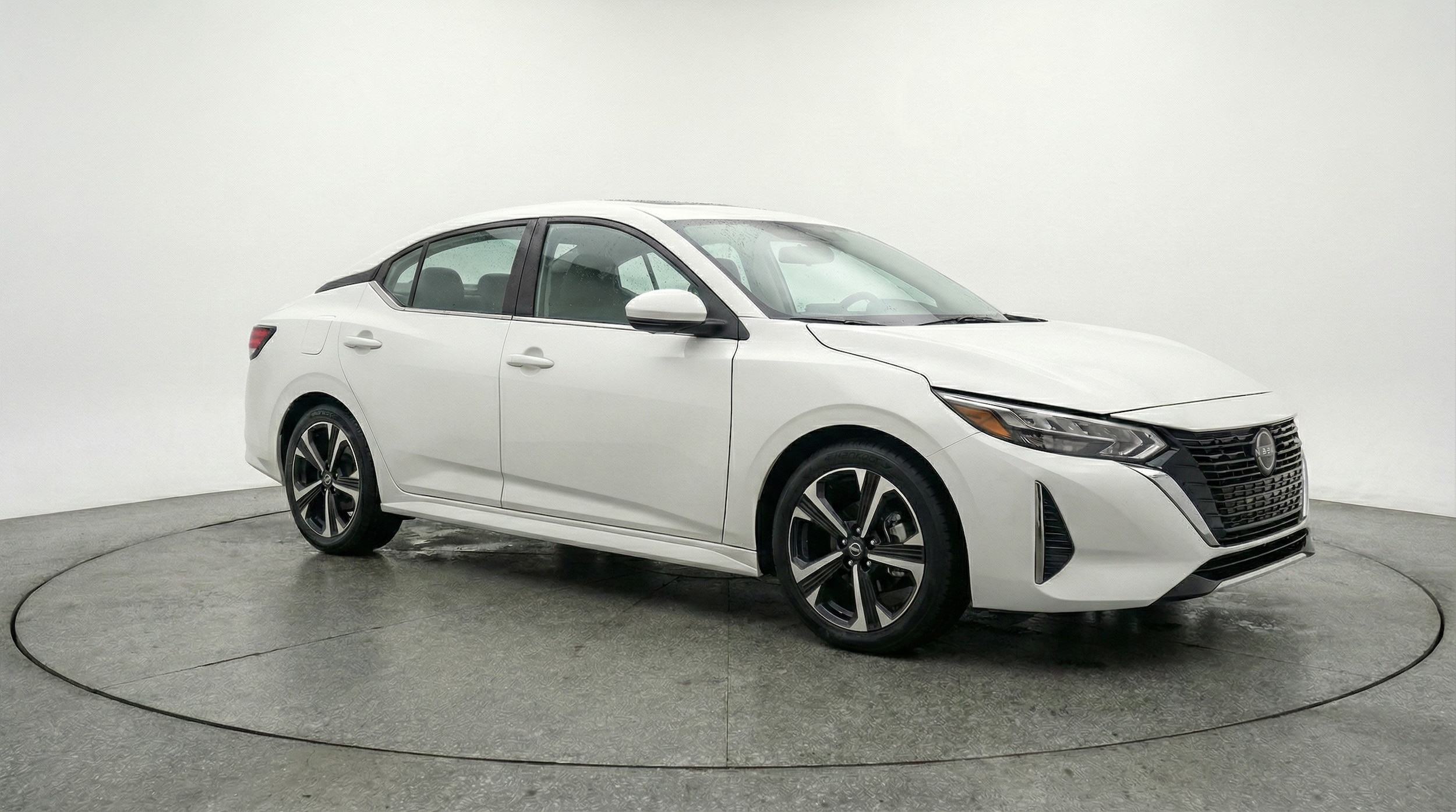 Thumbnail: 2025 Nissan Sentra - 1